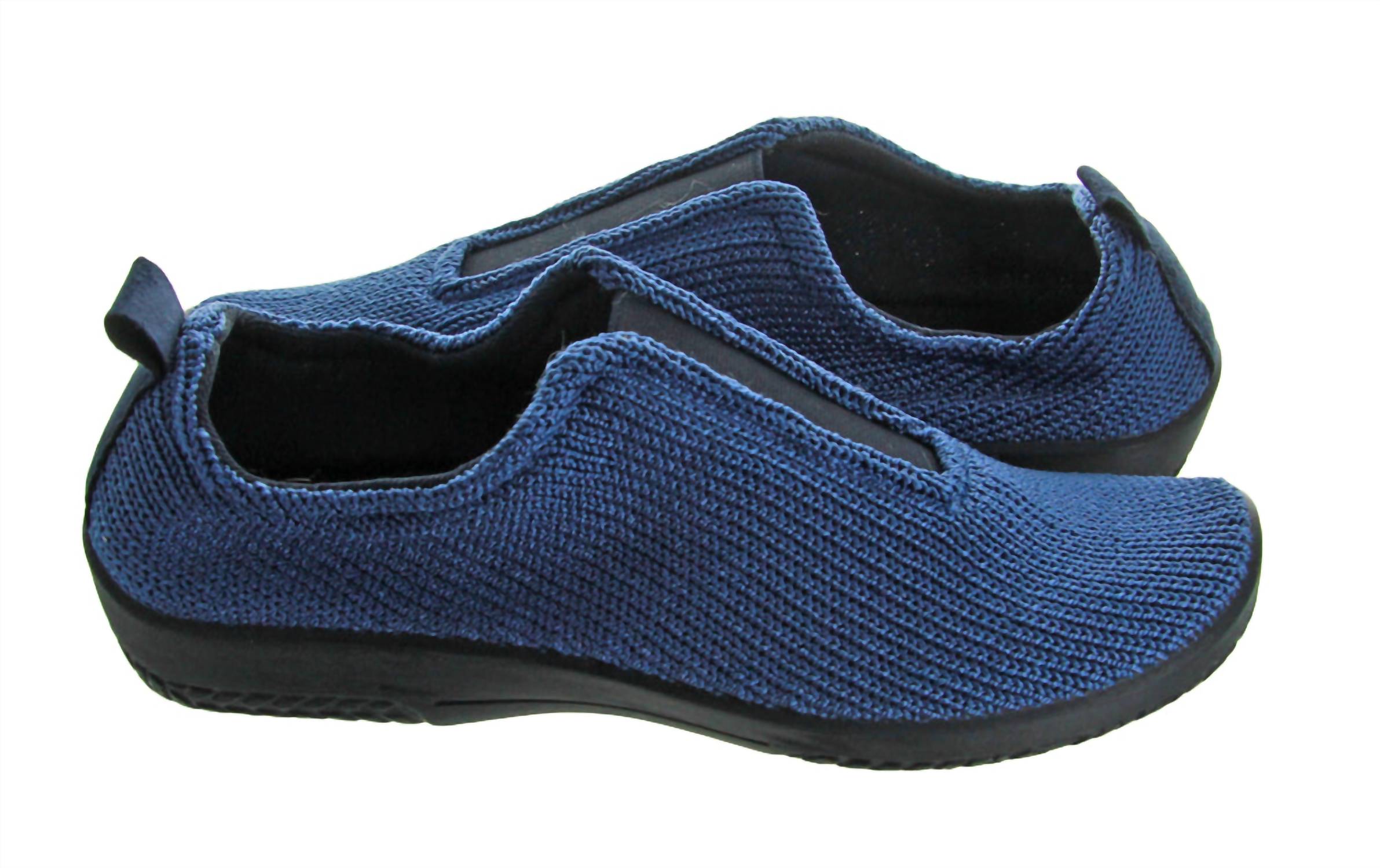 ARCOPEDICO Women's Es Shoe in denim - women's sneaker - detail view