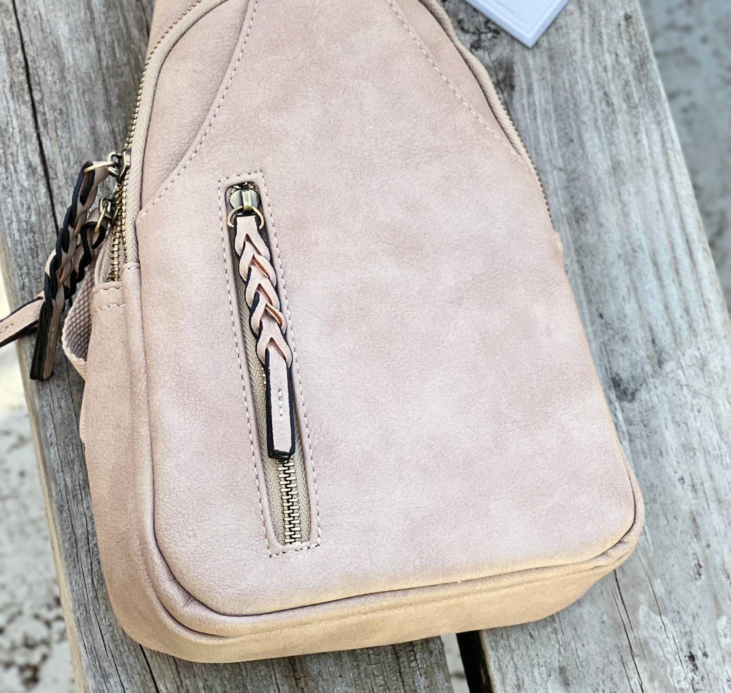 Jen & Co. - Women's Nikki Compartment Sling Pack Bag