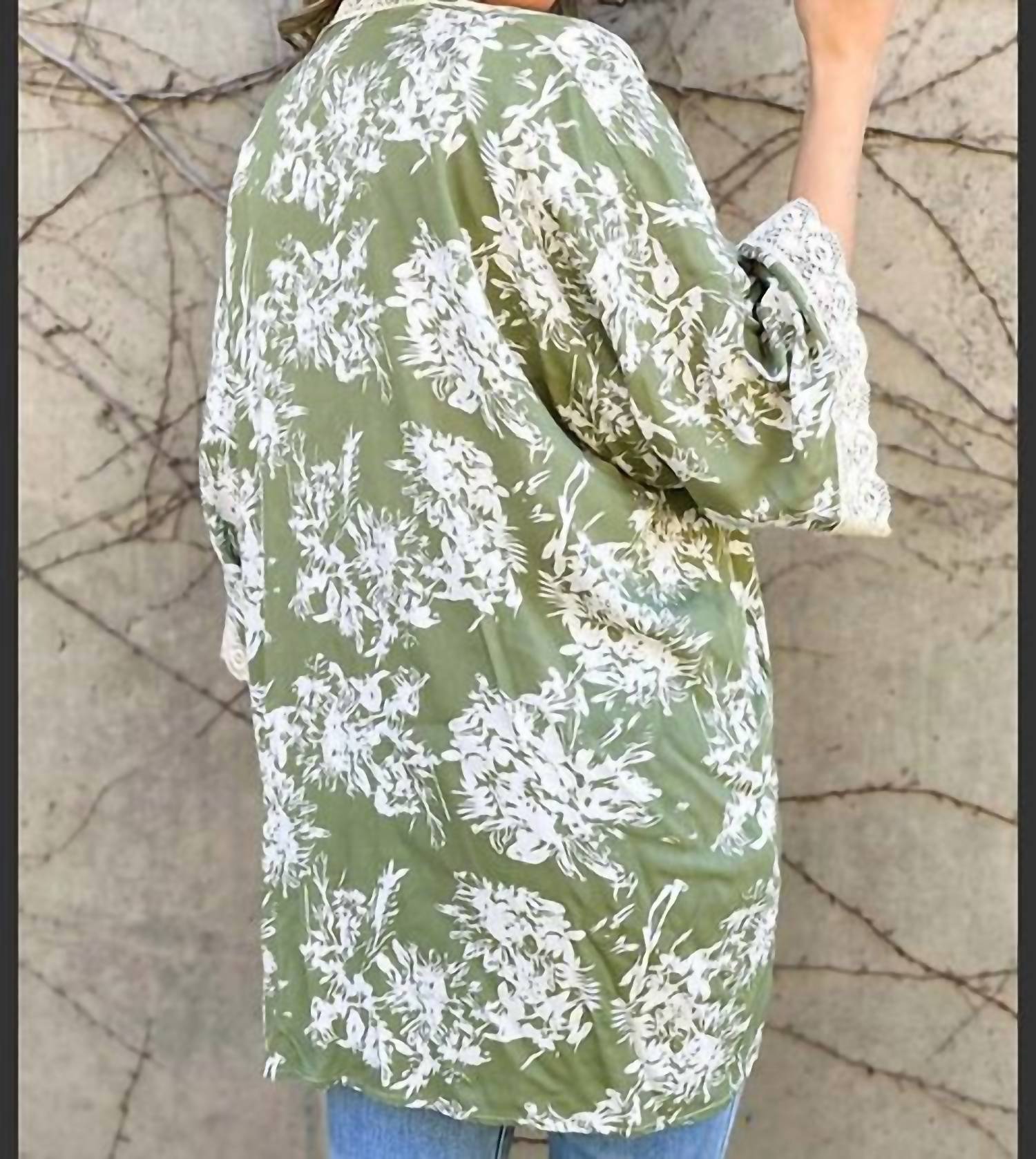 Amoli - Floral Kimono With Crochet Lace Trim