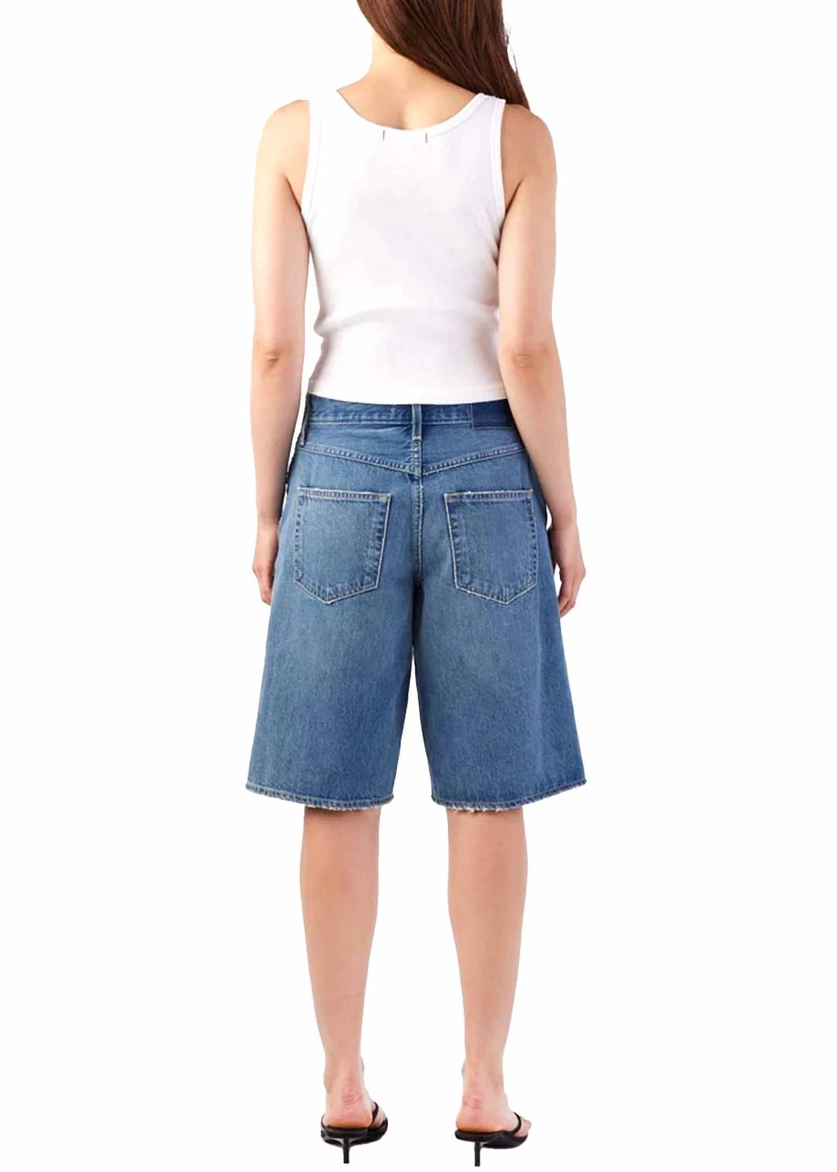 Amo - Laura Jean Short