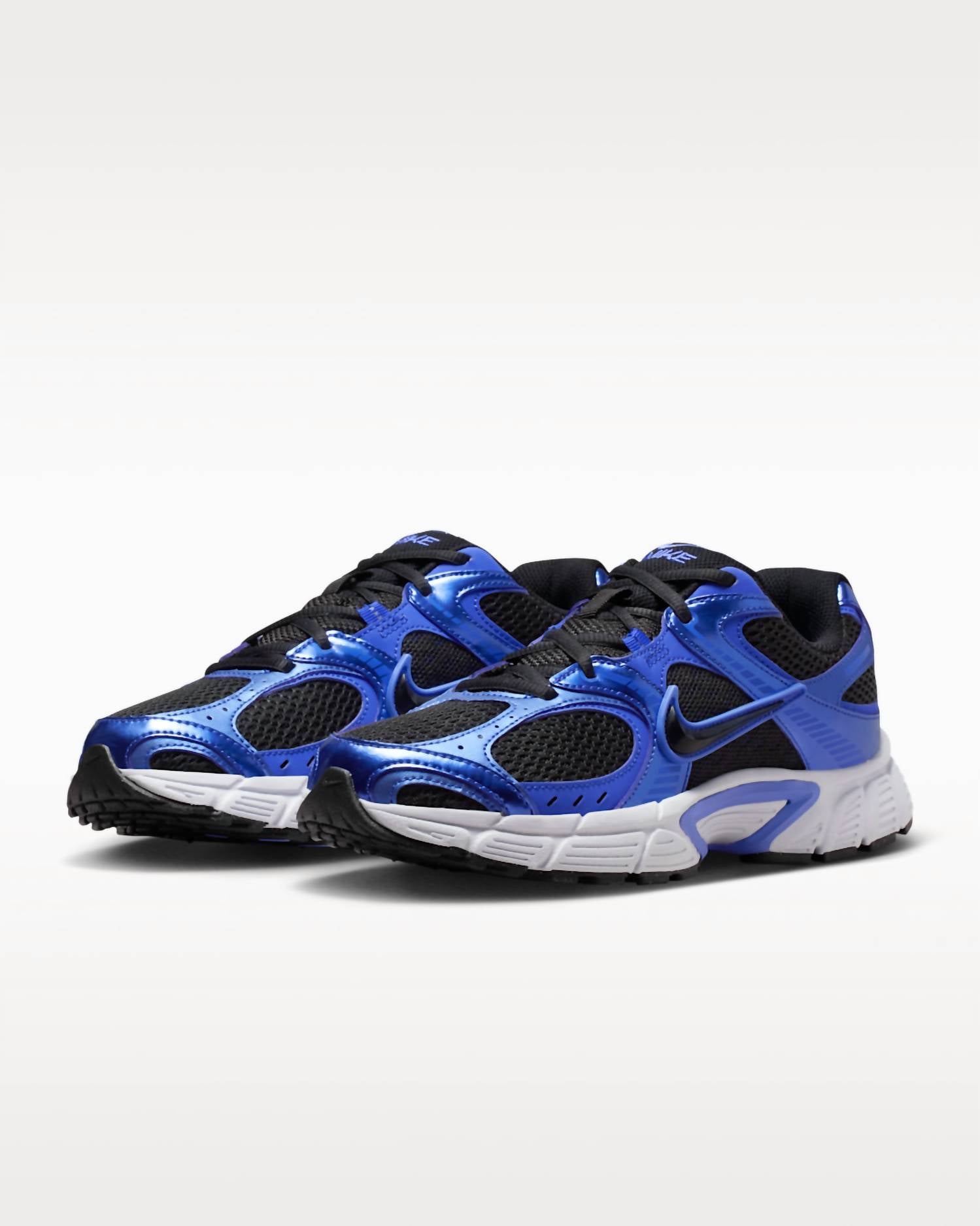 Nike - Women's V5 Rnr Shoes