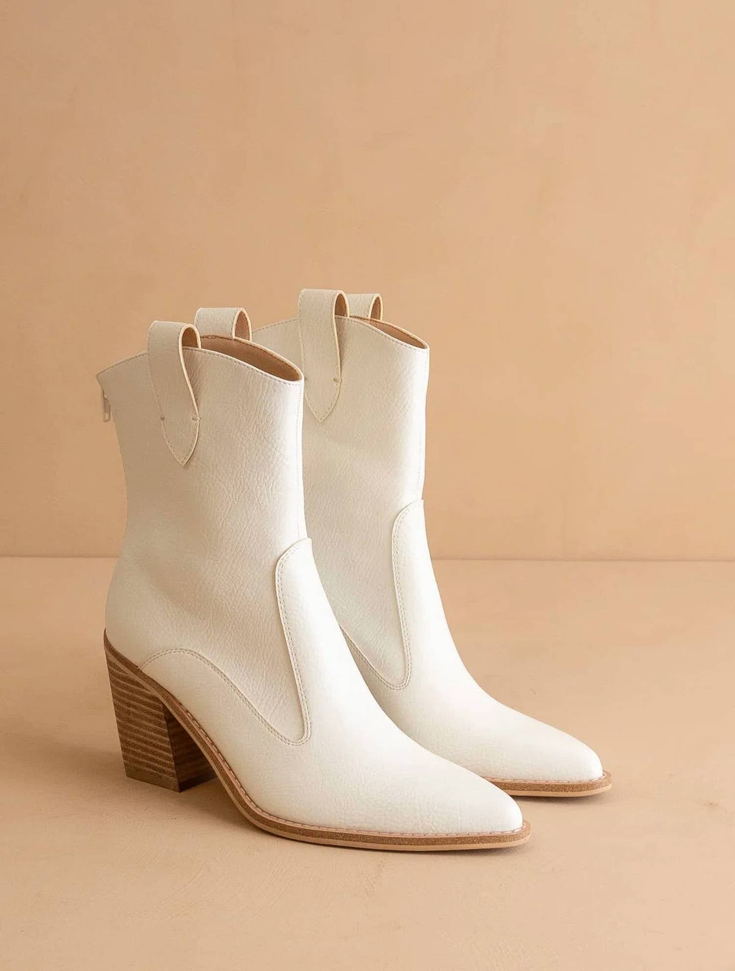 Oasis Society - Women's Tara Ankle Boot
