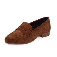 CHARLESTON SHOE CO. Women's Jeanne Loafer in mocha - women's flats
