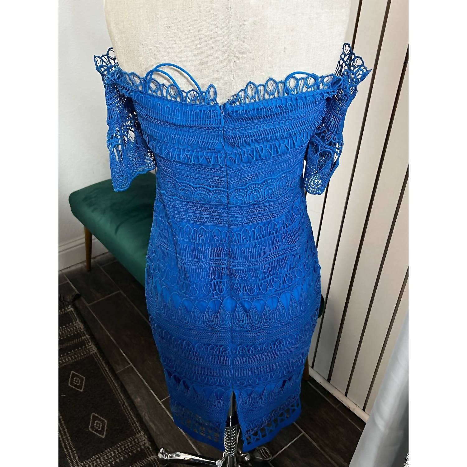 Saylor - Mariah Lace Midi Dress
