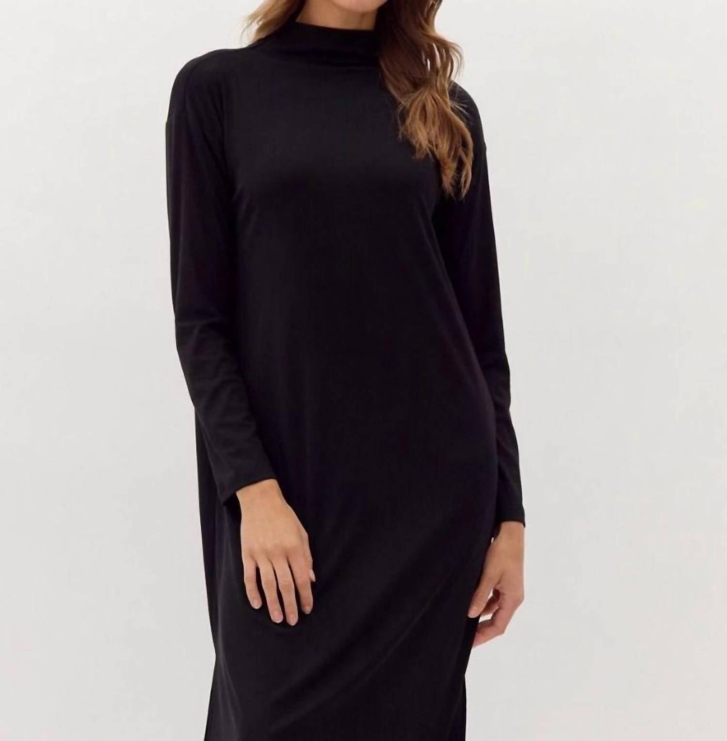Entro - Solid Long Sleeve Midi Dress