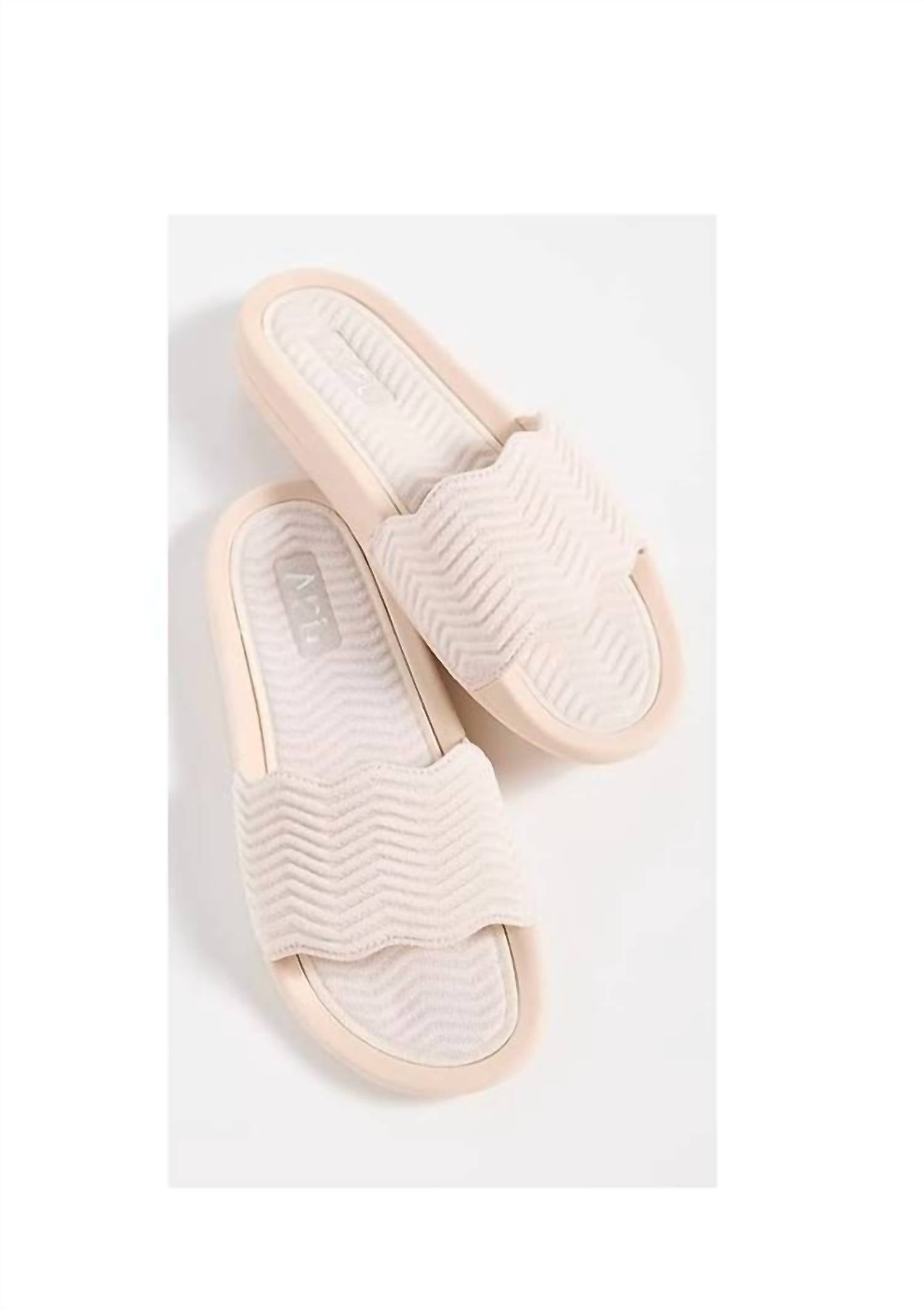 Apl - Women Techloom Zigzag Slides