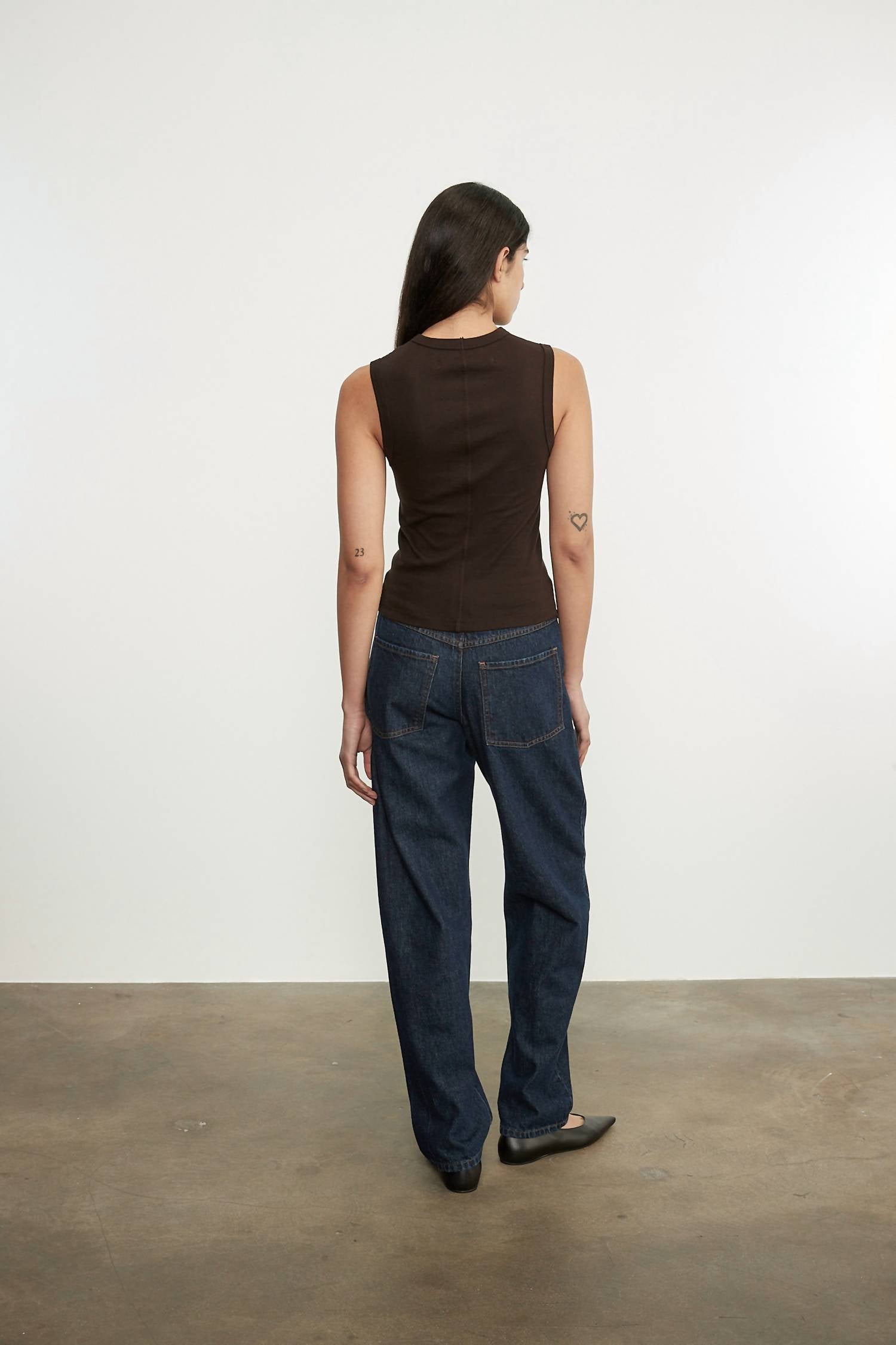 Enza Costa - CASHMERE NEW CLASSIC SLEEVELESS CREW TOP