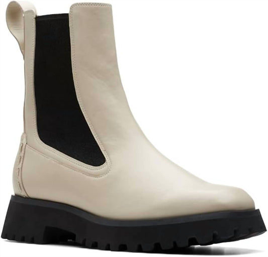 Clarks - Women’s Stayso Rise Boots