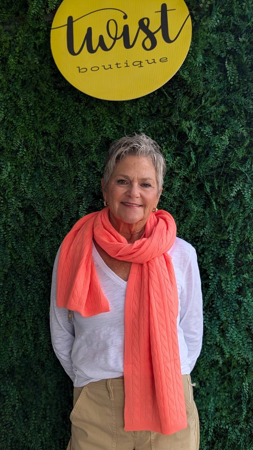 Brodie Cashmere - Women's Cable Scarf