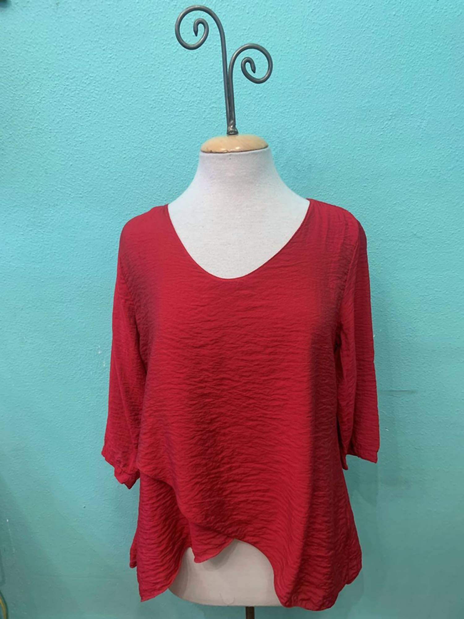Cut Loose - Double Layer V-neck 3/4 Sleeve Top