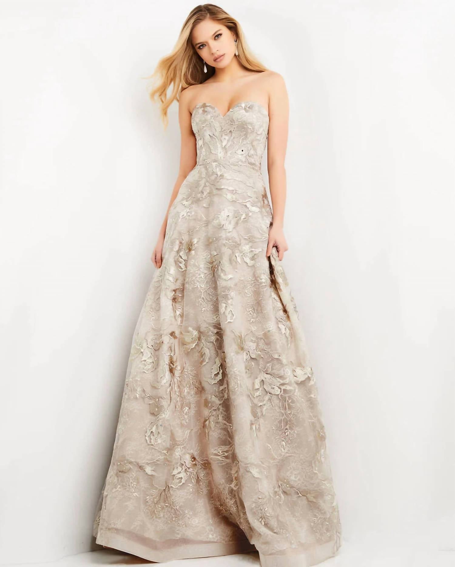 Jovani - Exquisite Strapless Gown