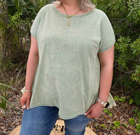 Easel - Ruffle Bottom Top