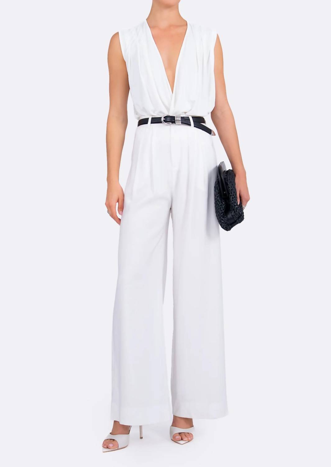 Nonchalant Label - Jenna Sleeveless V-neck Top