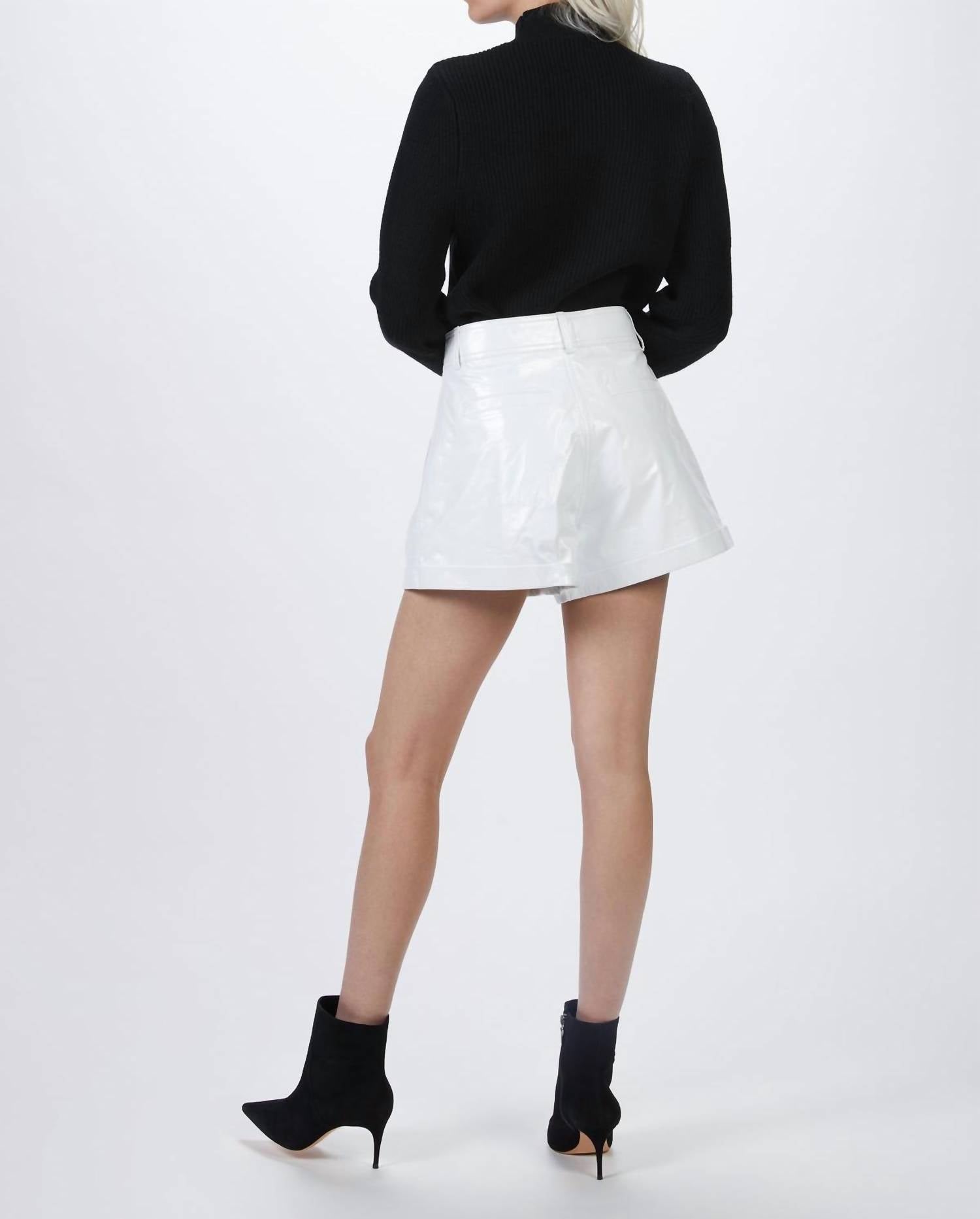 LEATHER WHITE SHORTS