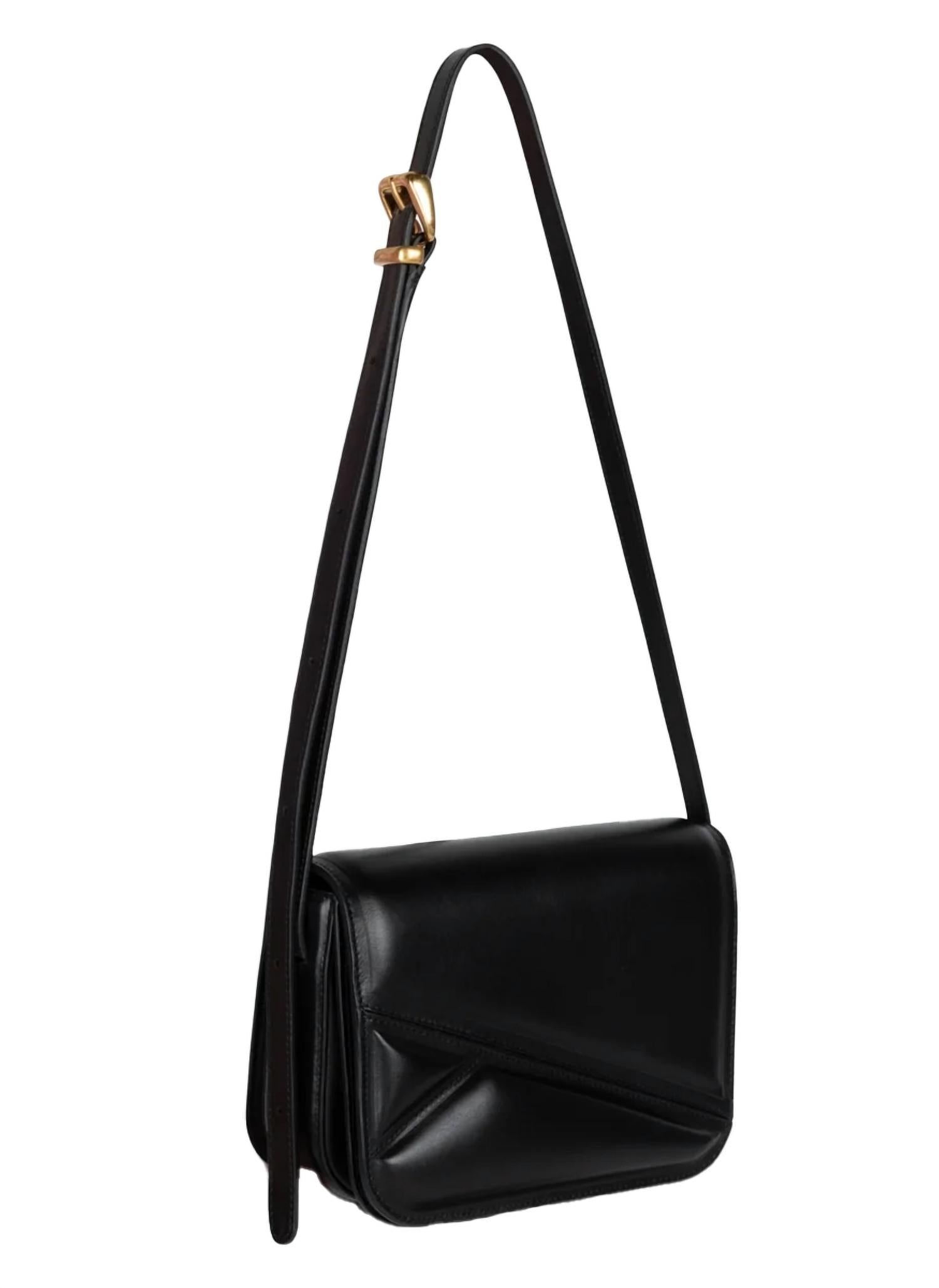 WANDLER Women's Oscar Medium Trunk Bag in black leather - women's bag - detail view