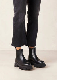 ALOHAS Women's Berenice Leather Ankle Boots in black - women's shoe - detail view