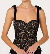 Astr - Donne Floral Lace Bustier Top