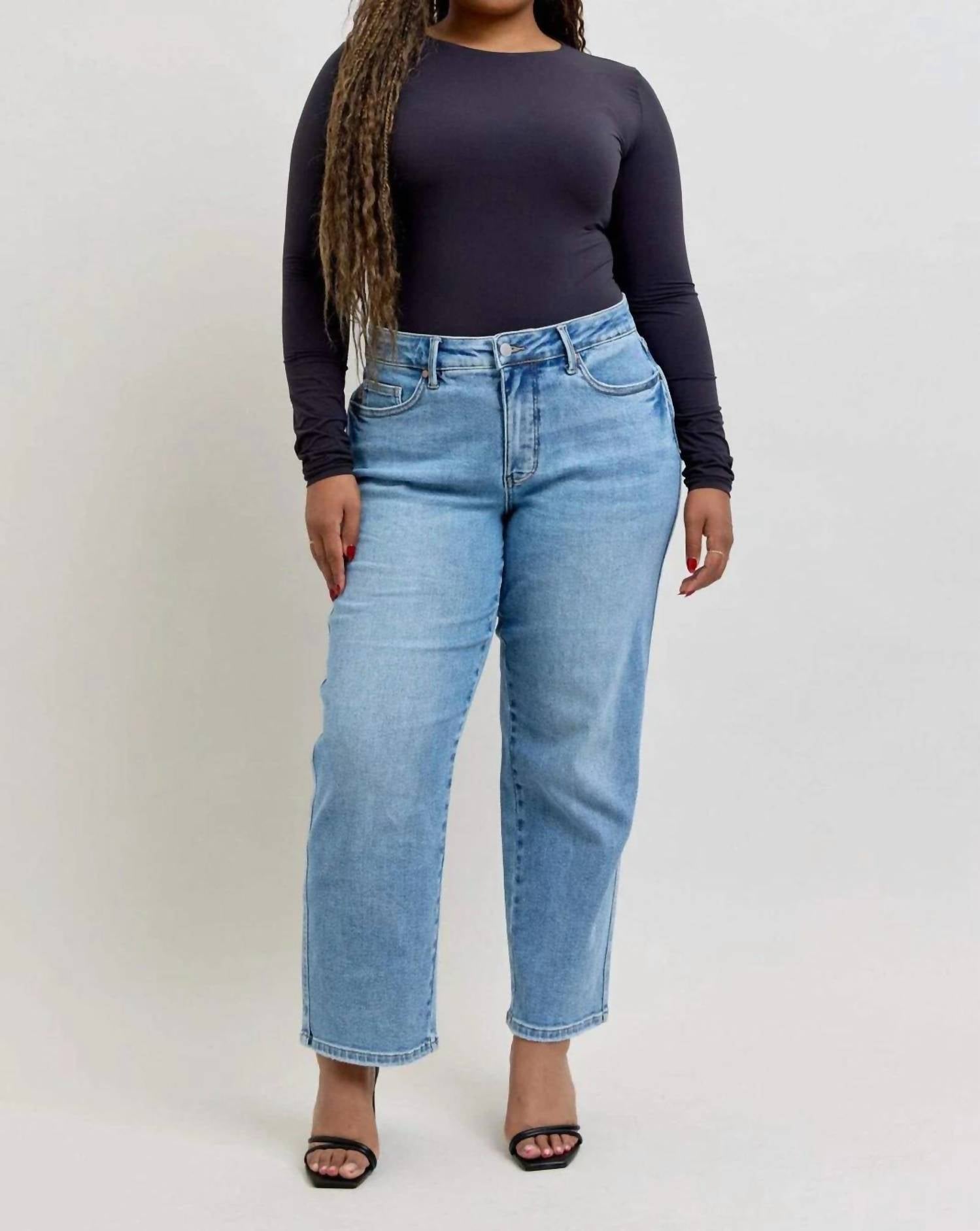 Judy Blue - Tummy Control Vintage Wash Straight Leg Jeans - Petite