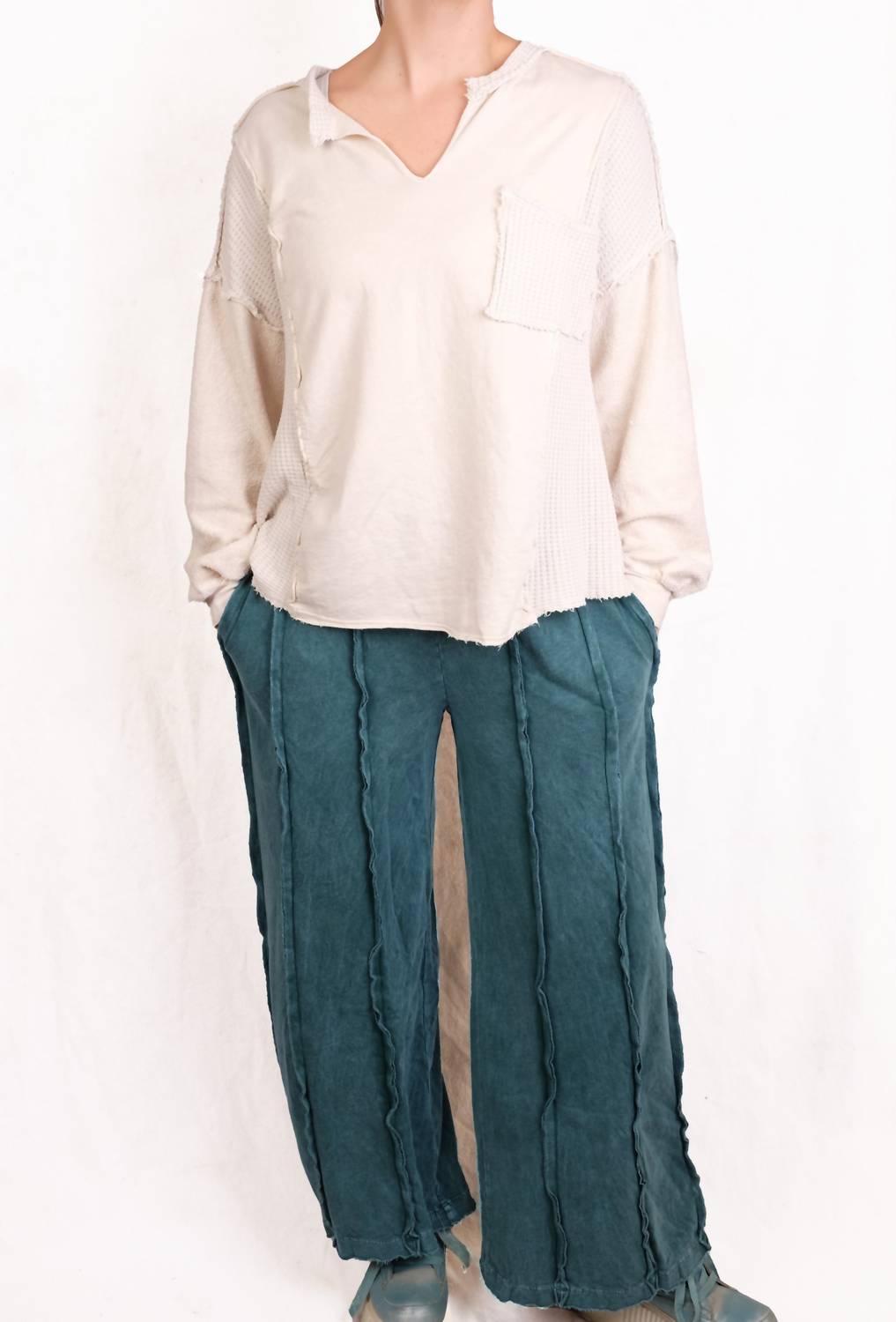 Chalet Et Ceci - V-neck Terry Waffle Top
