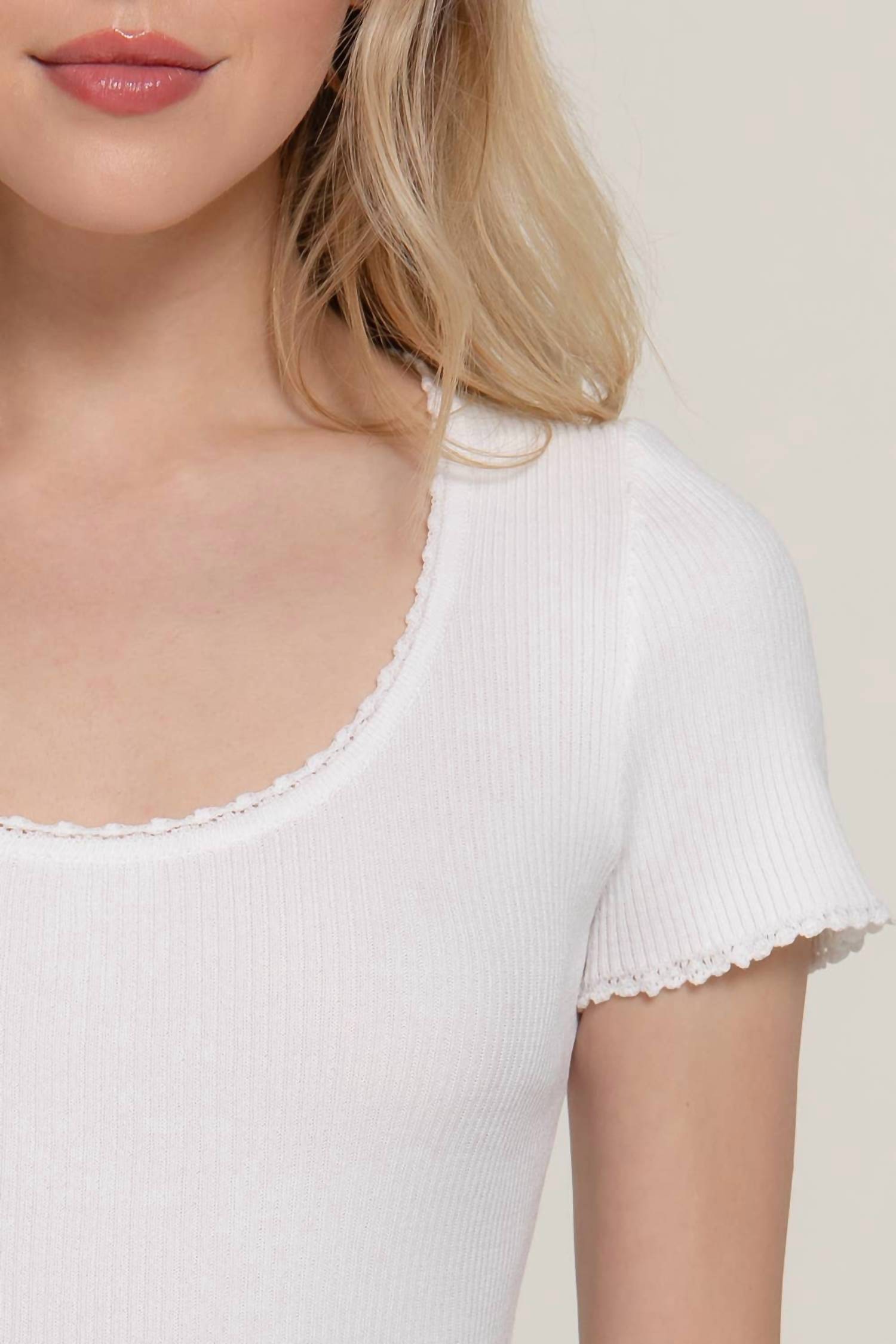 Active Basic - Scallop Trim Scoop Neck Short Sleeve Sweater