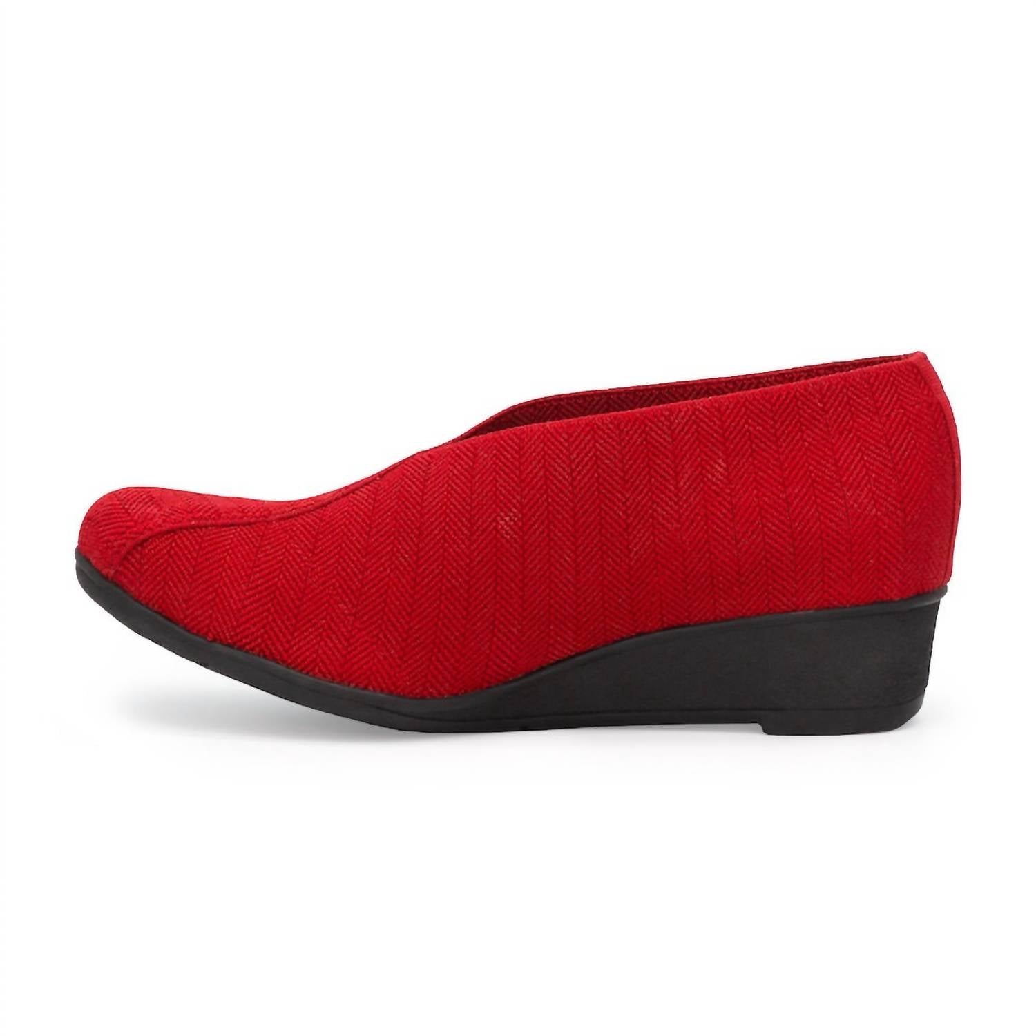 Charleston Shoe Co. - Women's Cape Low Wedge