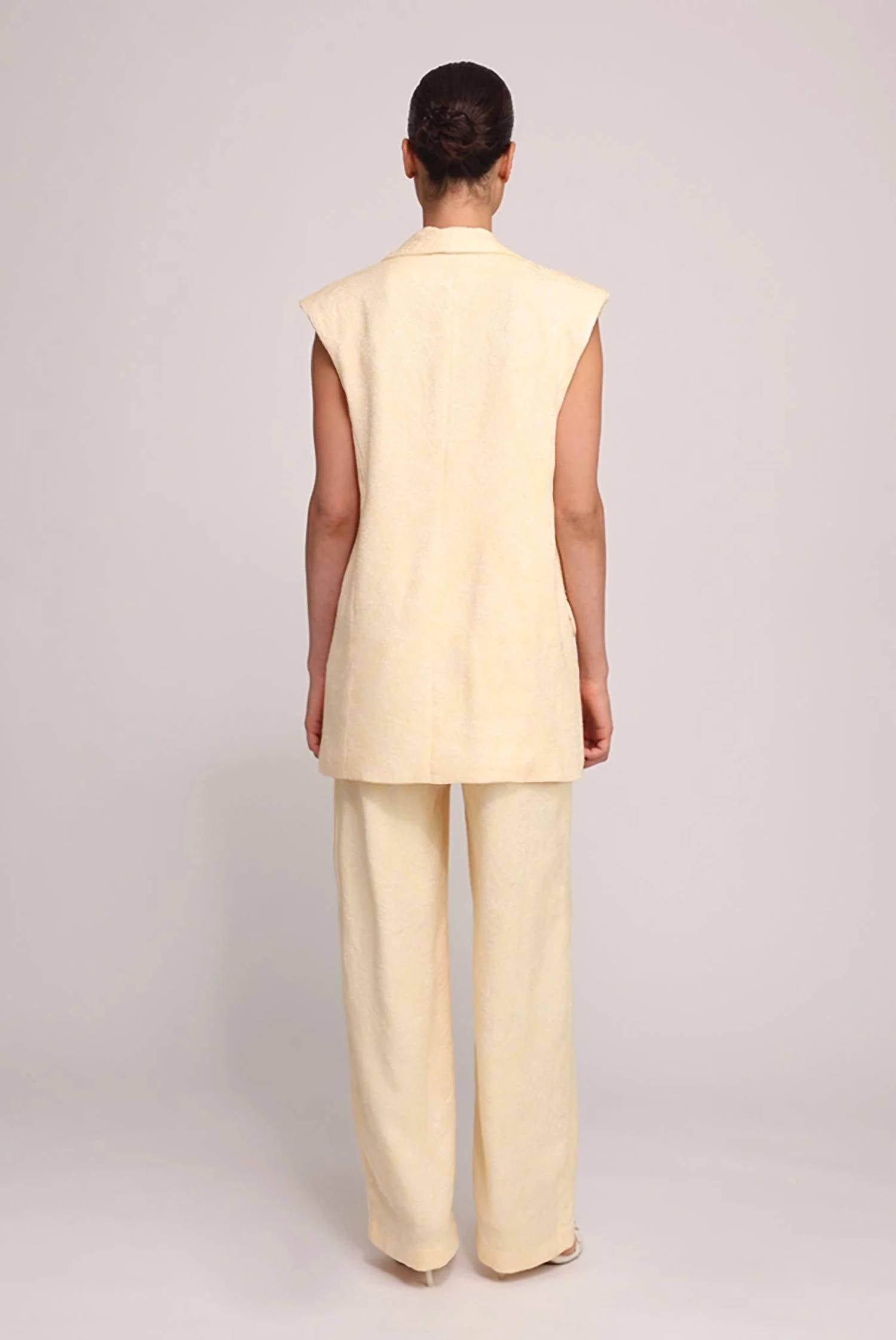 Sabina Musayev - Rian Vest