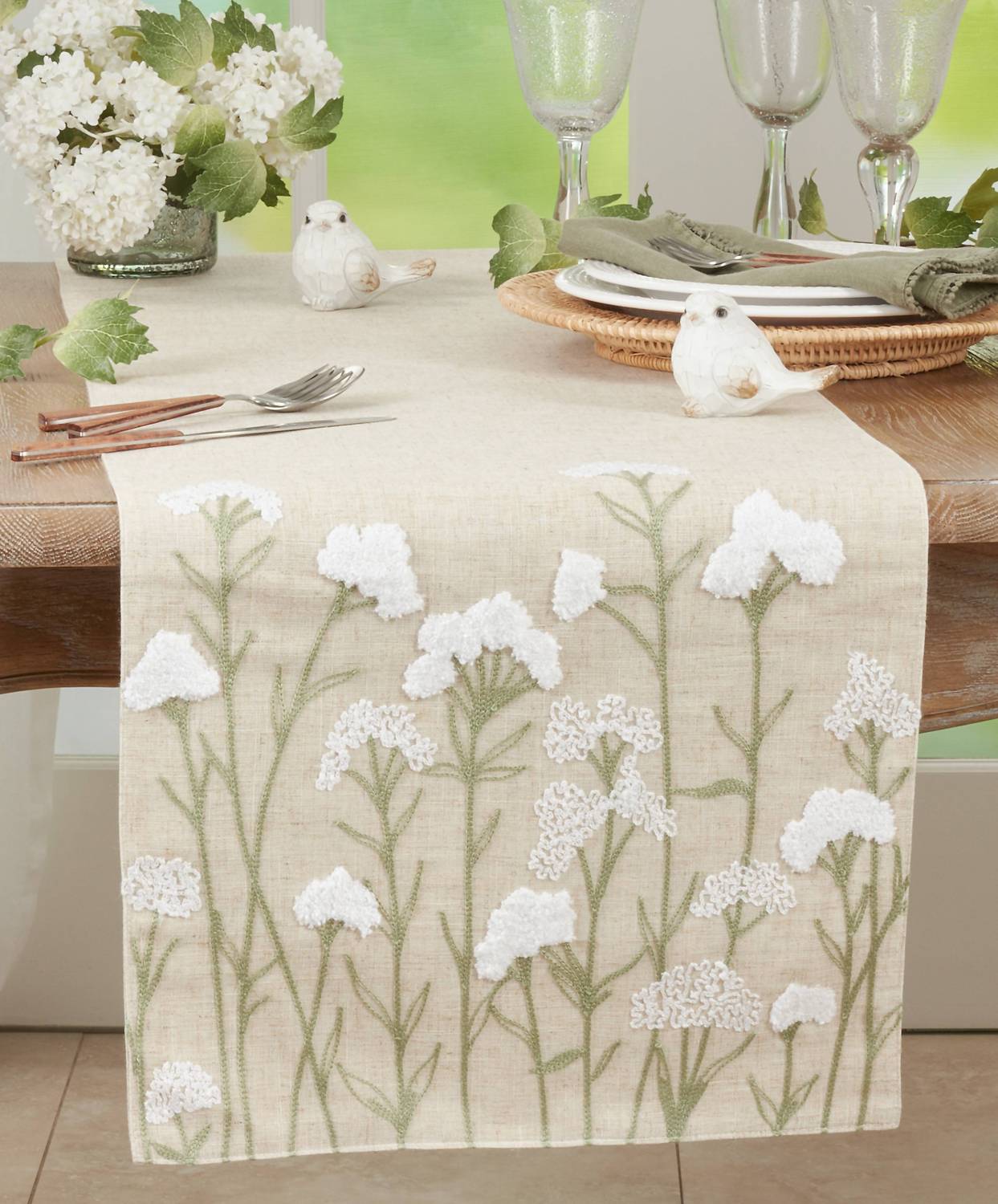 Saro Lifestyle - Embroidered Flowers Runner 16"x70"