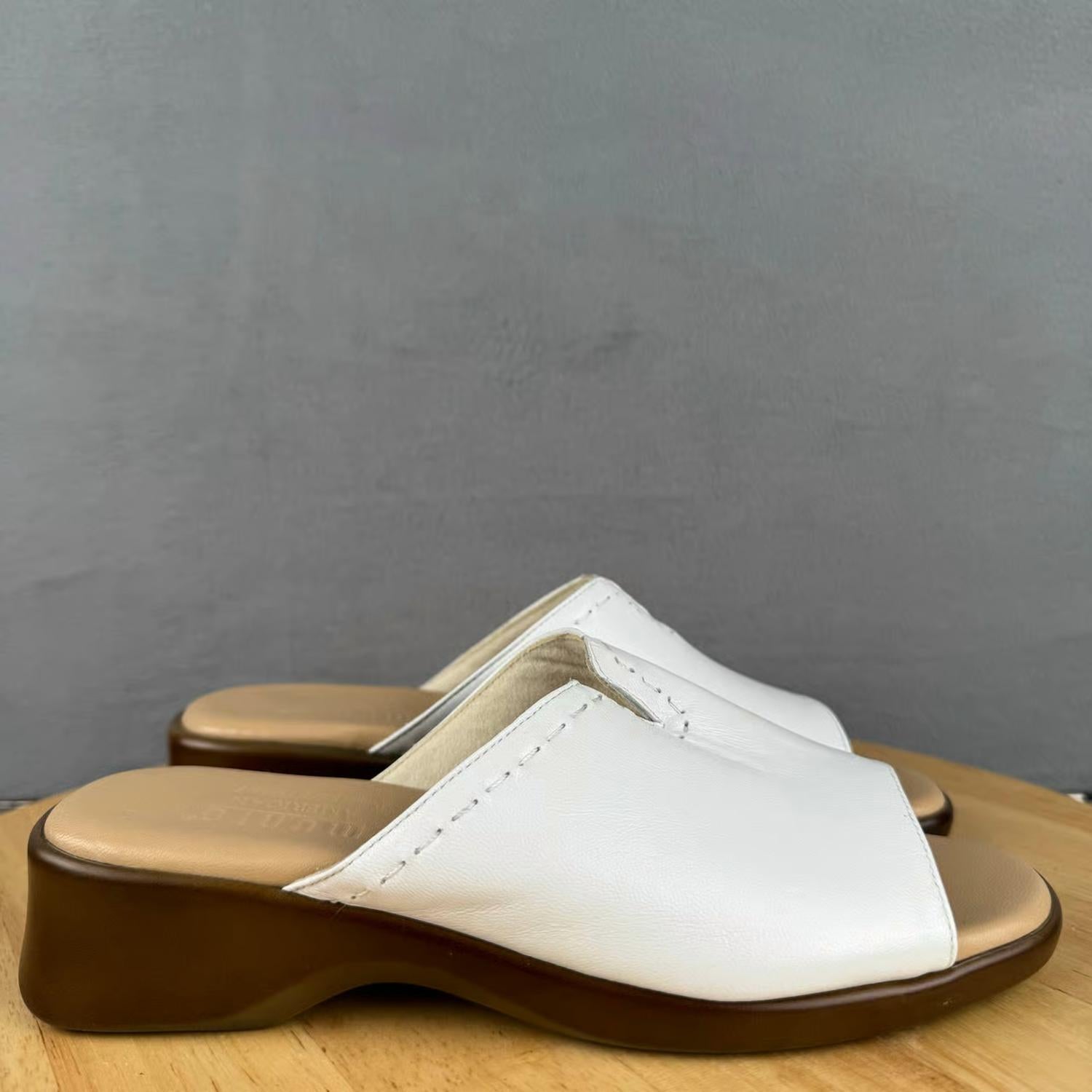 Munro - Women's Aruba Leather Slip-on Slide Sandals