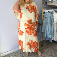 Never Fully Dressed - Blurred Simmi Dress