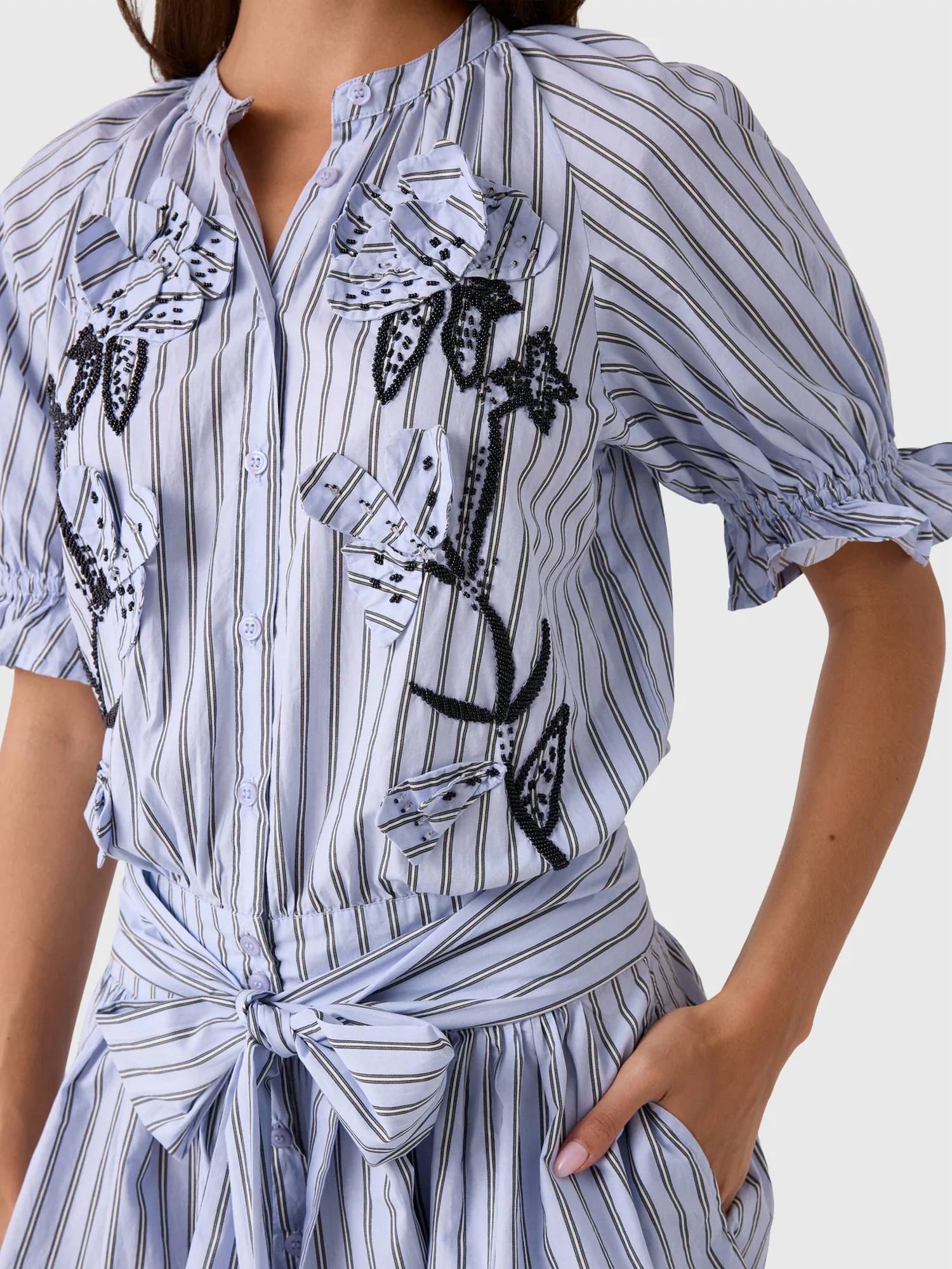 Essentiel Antwerp - Jindonesia 3D Flower Shirt Dress