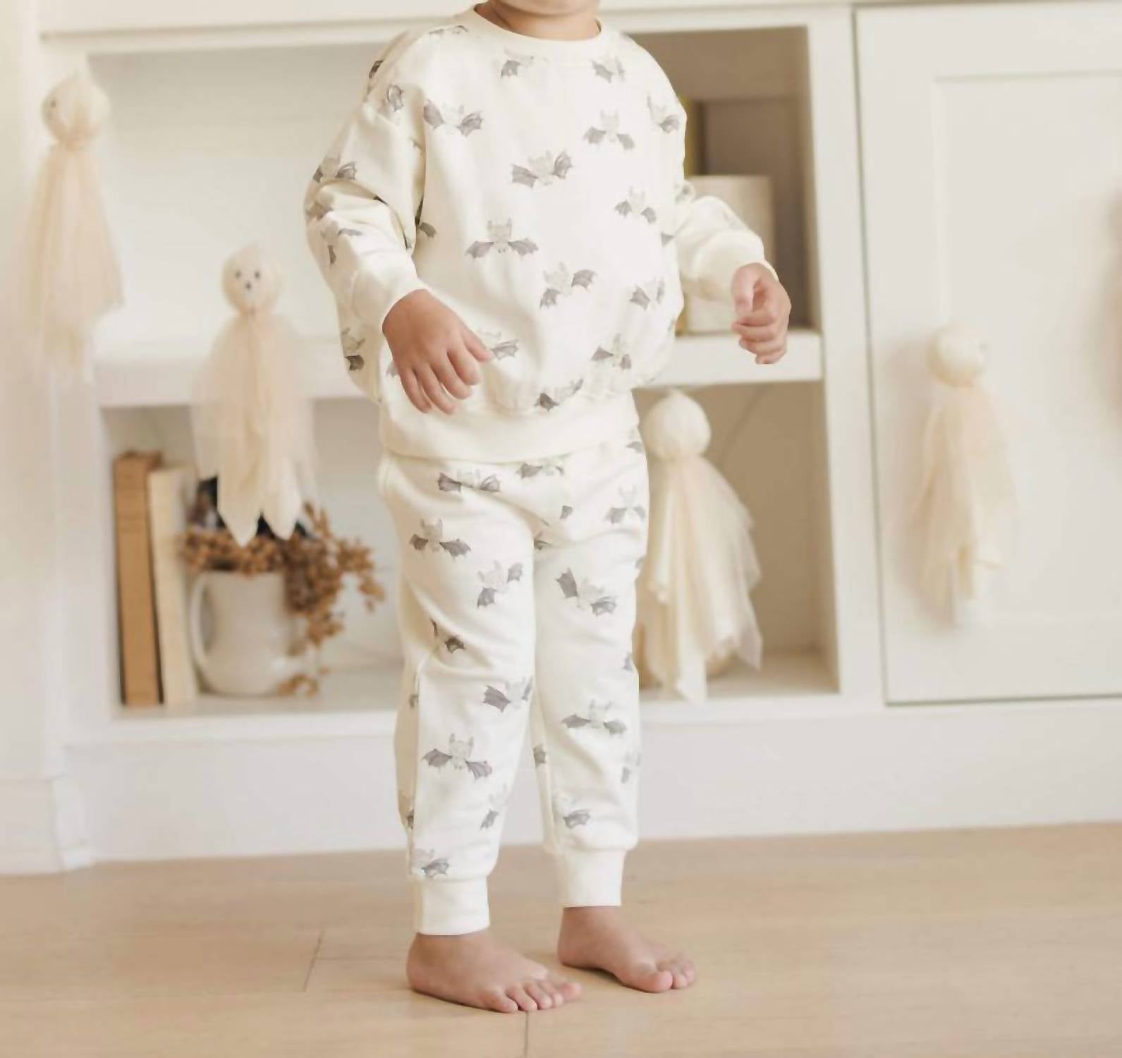 Quincy Mae Kid's Relaxed Fleece Sweatshirt Set in bats - item