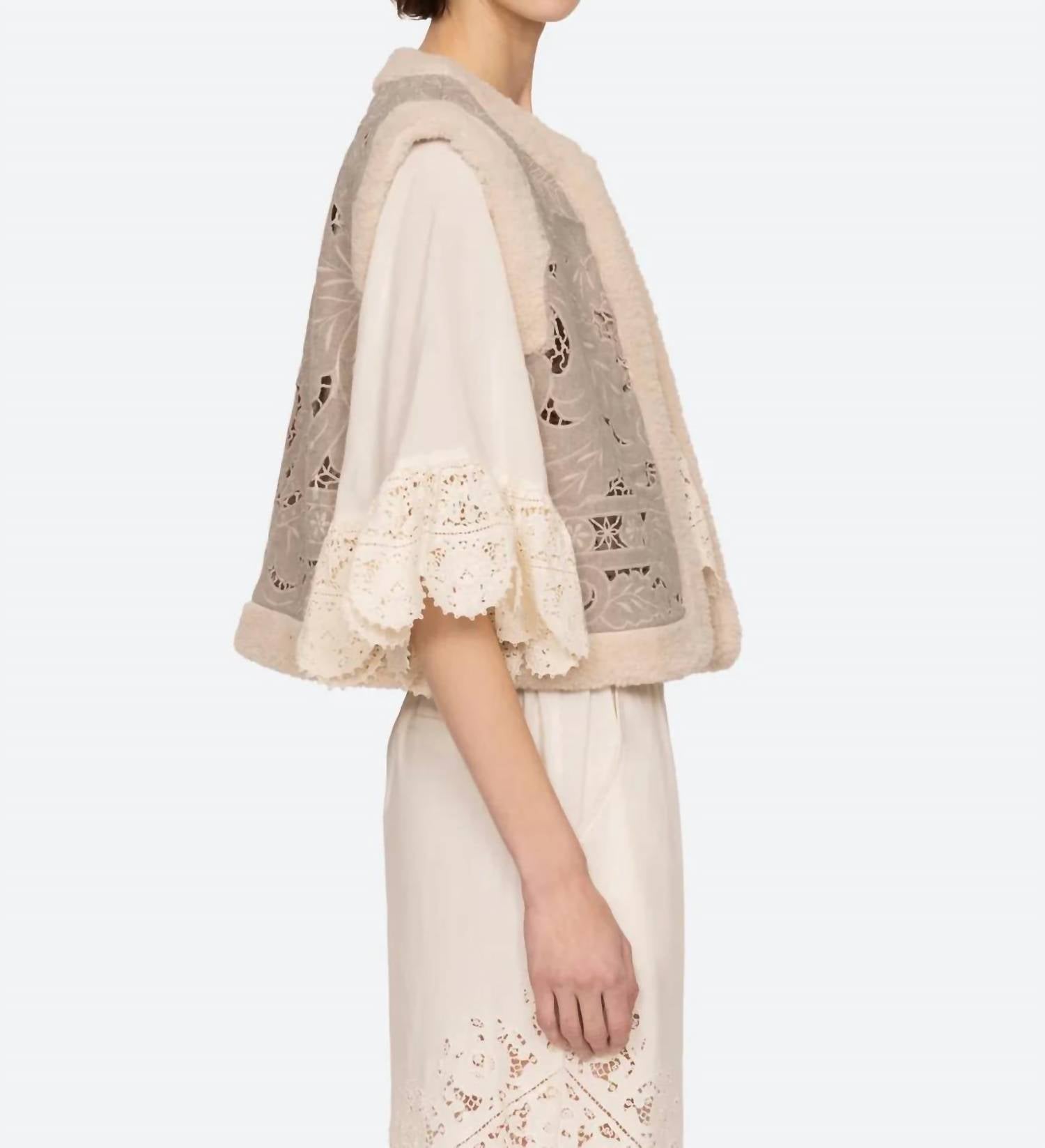 Sea - Ceci Floral Embroidery Vest