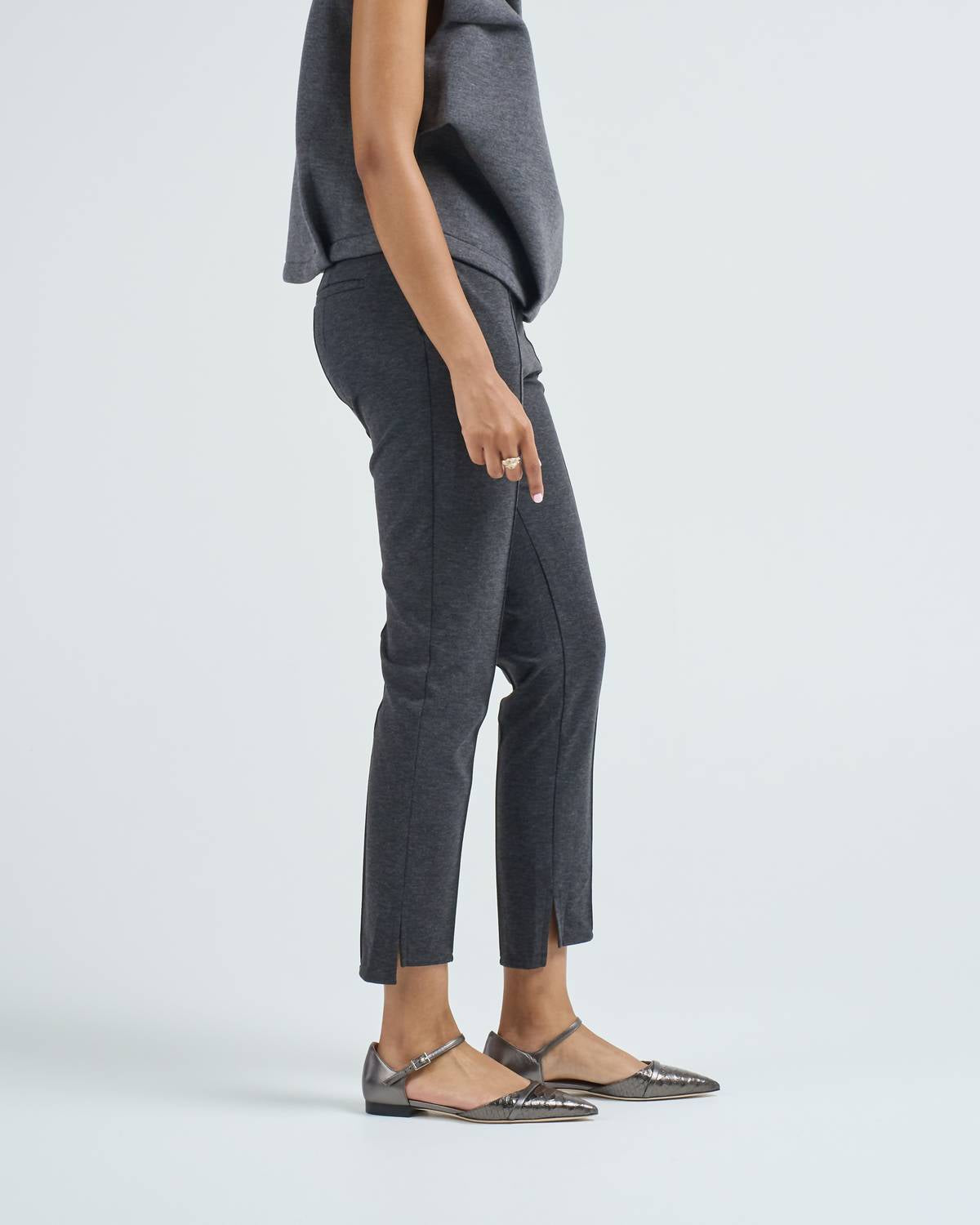 Uli Schneider - tech twill comfy pant