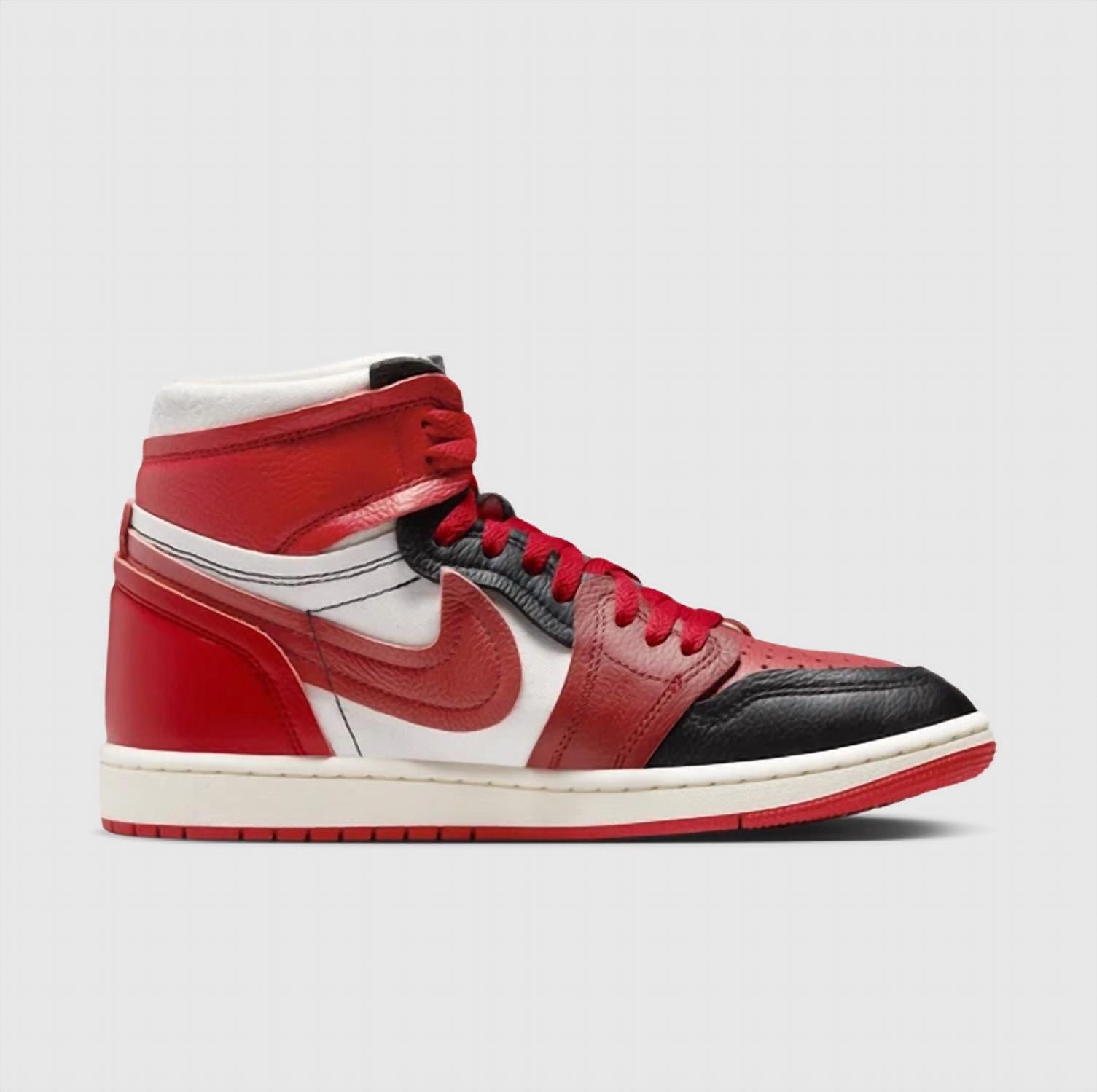 Jordan - Women's Air Jordan 1 Sneaker