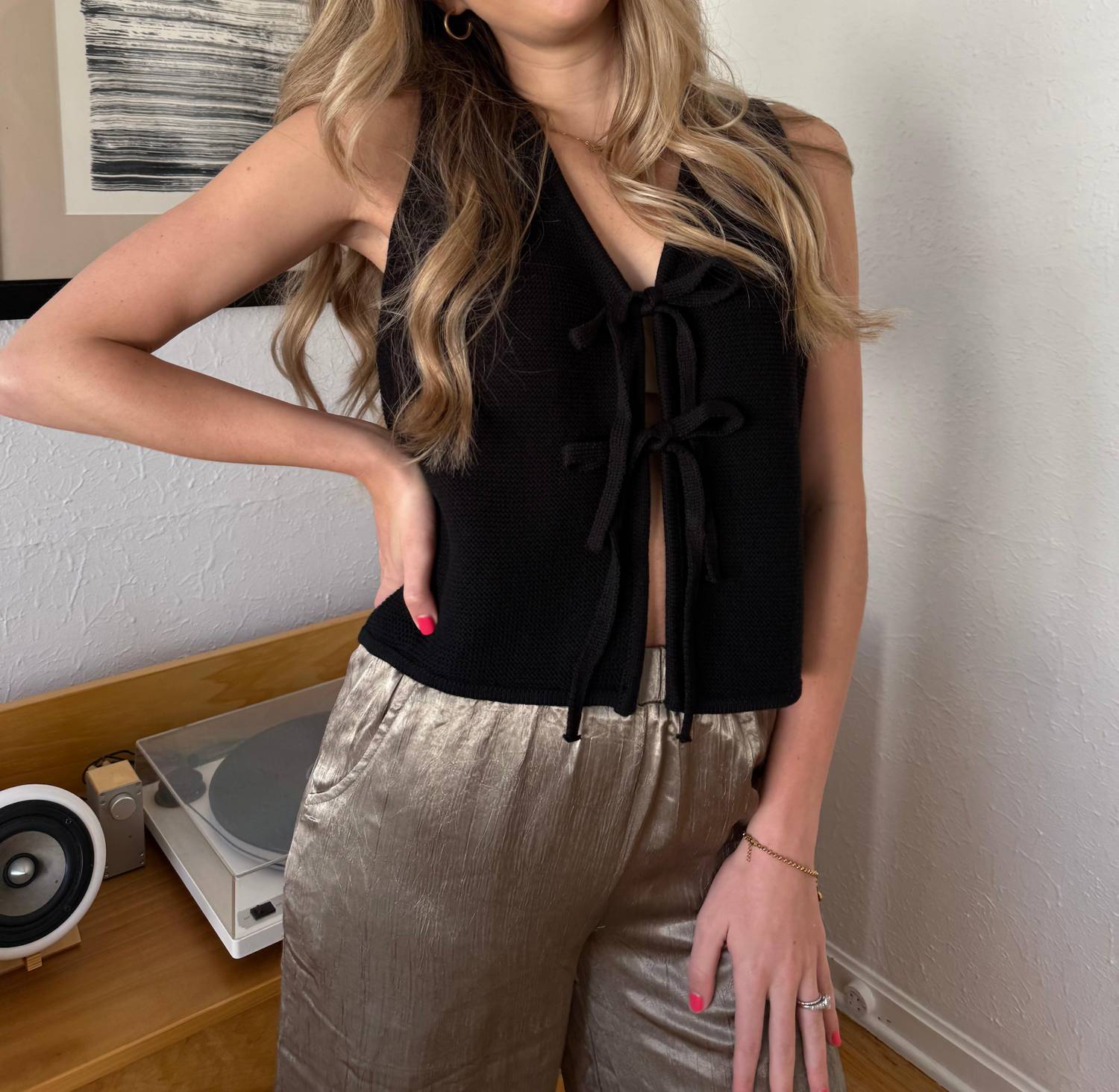 Miou Muse - Micah Knit Tie Front Sleeveless Vest