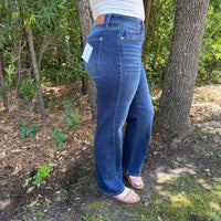 Judy Blue - Colette Mid-rise Straight Leg Denim Jeans