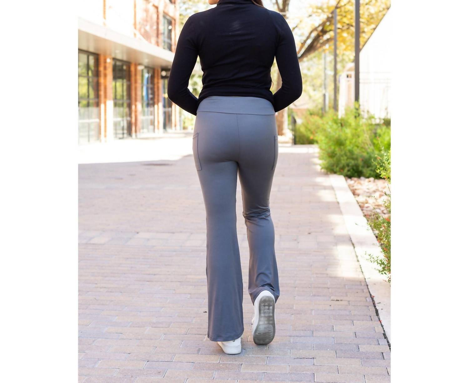 Julia Rose - Cassie Bootcut With Pockets Leggings