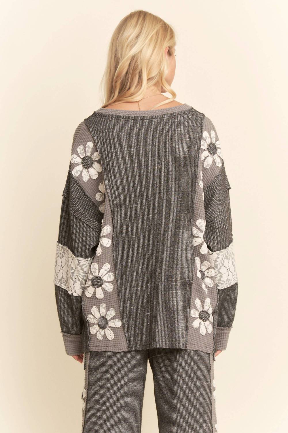 Davi & Dani - Waffle Knit Lace Flower Sweatshirt Top