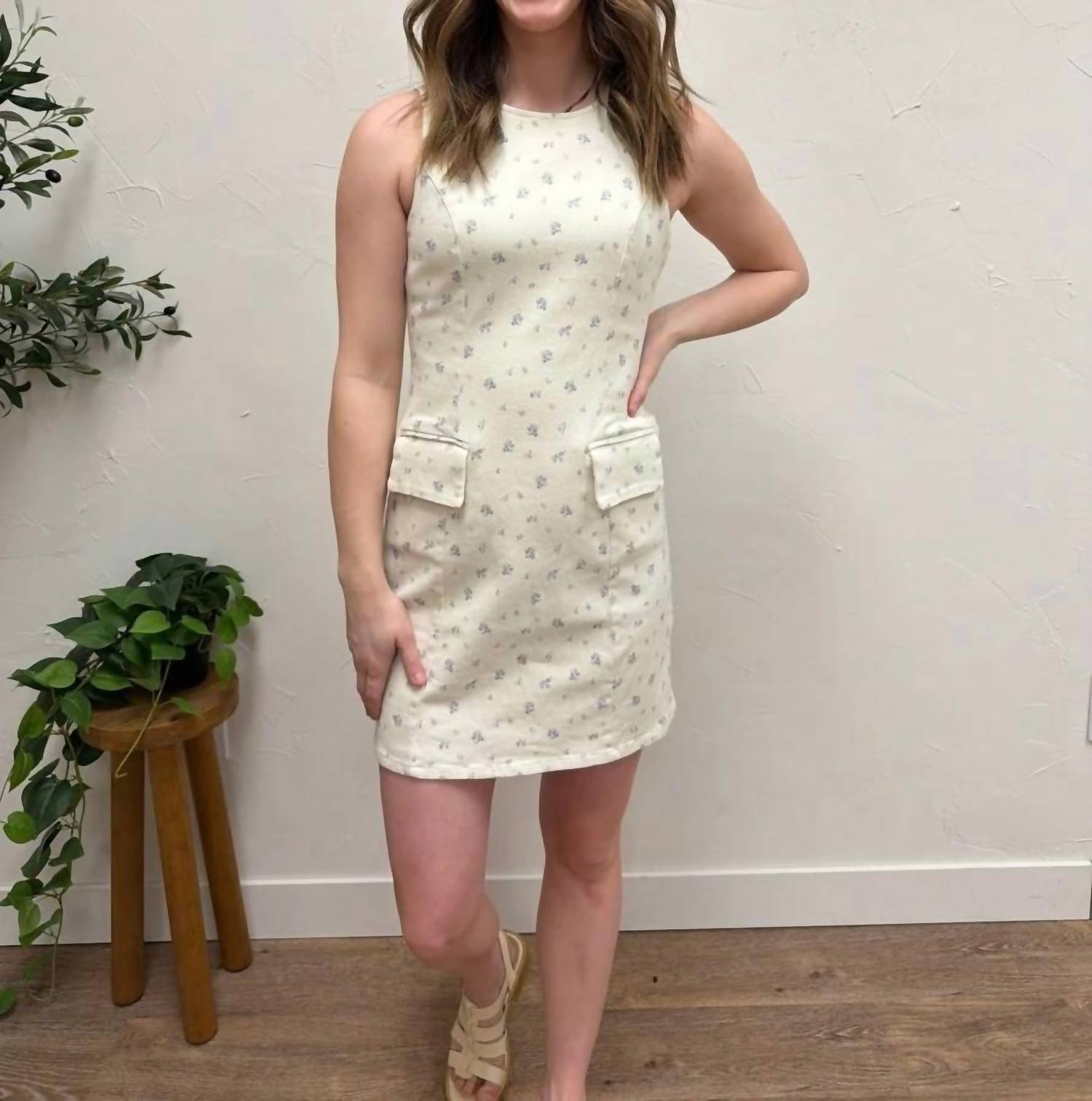 Sunday Edition - Boat Neck Sleeveless Ditsy Print Twill Mini Dress