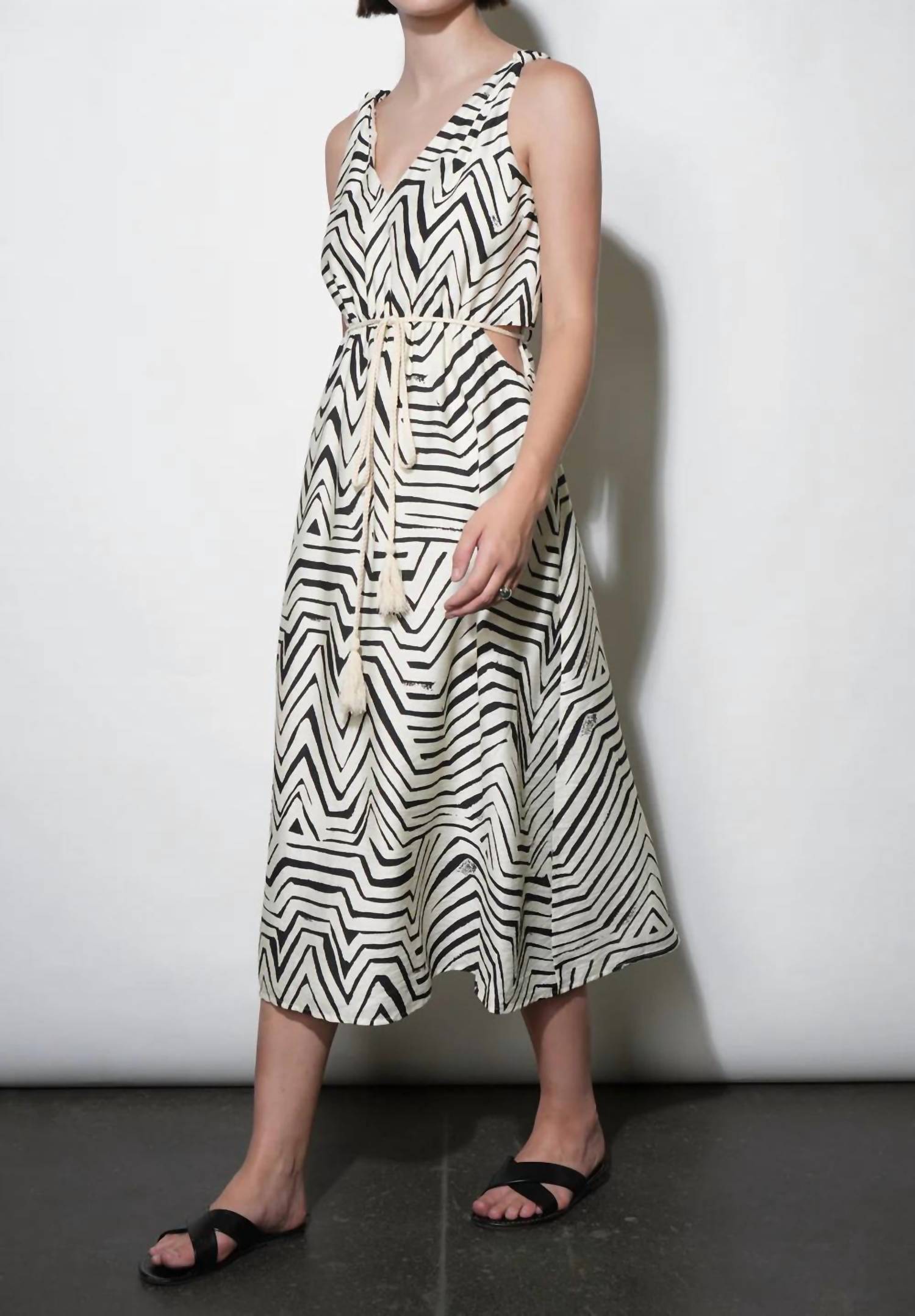 Greylin - Evelyn Side Cut Out Knotted Strap Midi Dress