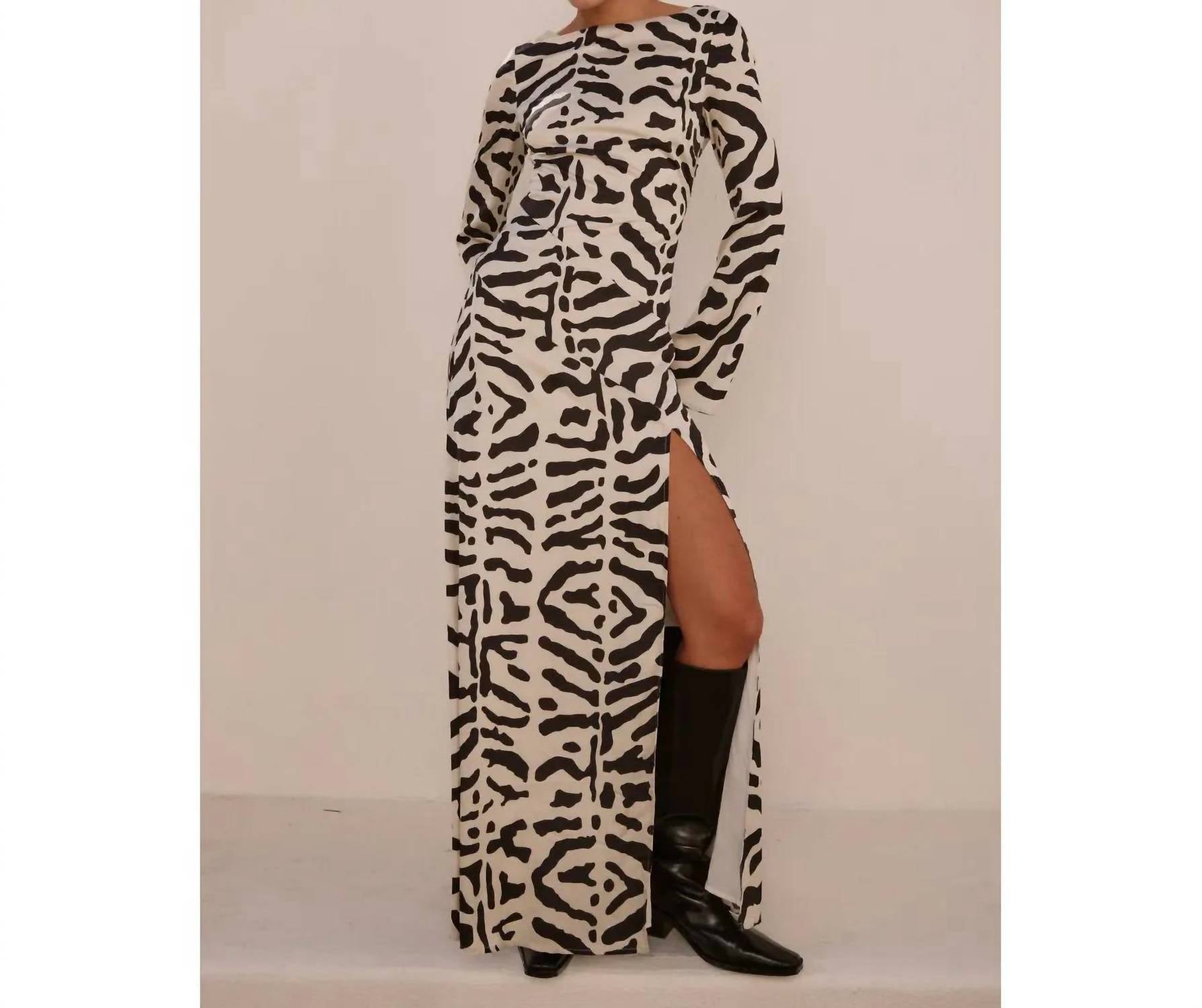 Runaway - Montie Long Sleeve Maxi Dress
