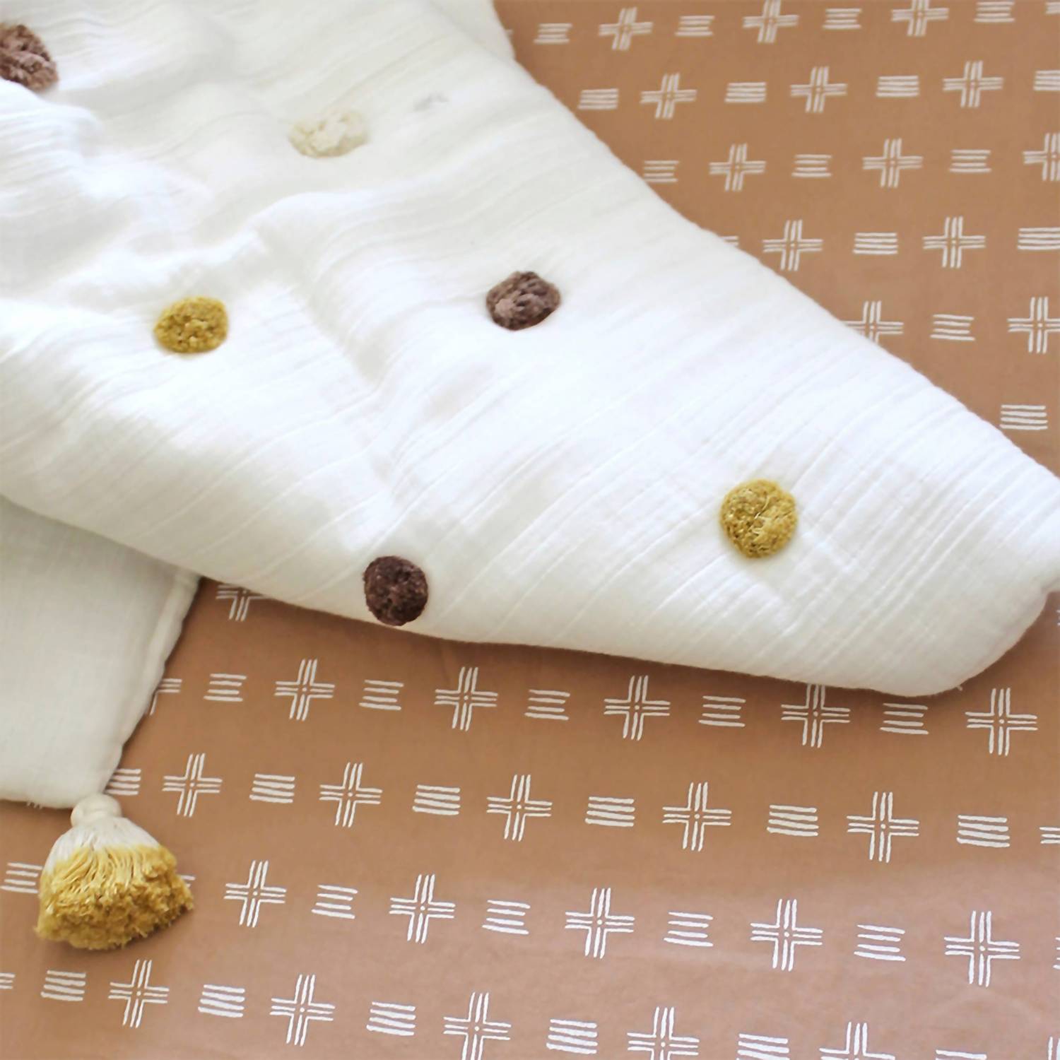 Crane Baby - Kendi Pom Pom Blanket