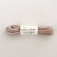 Flax & Twine - Holiday Wooly Wreath Ornament Kit