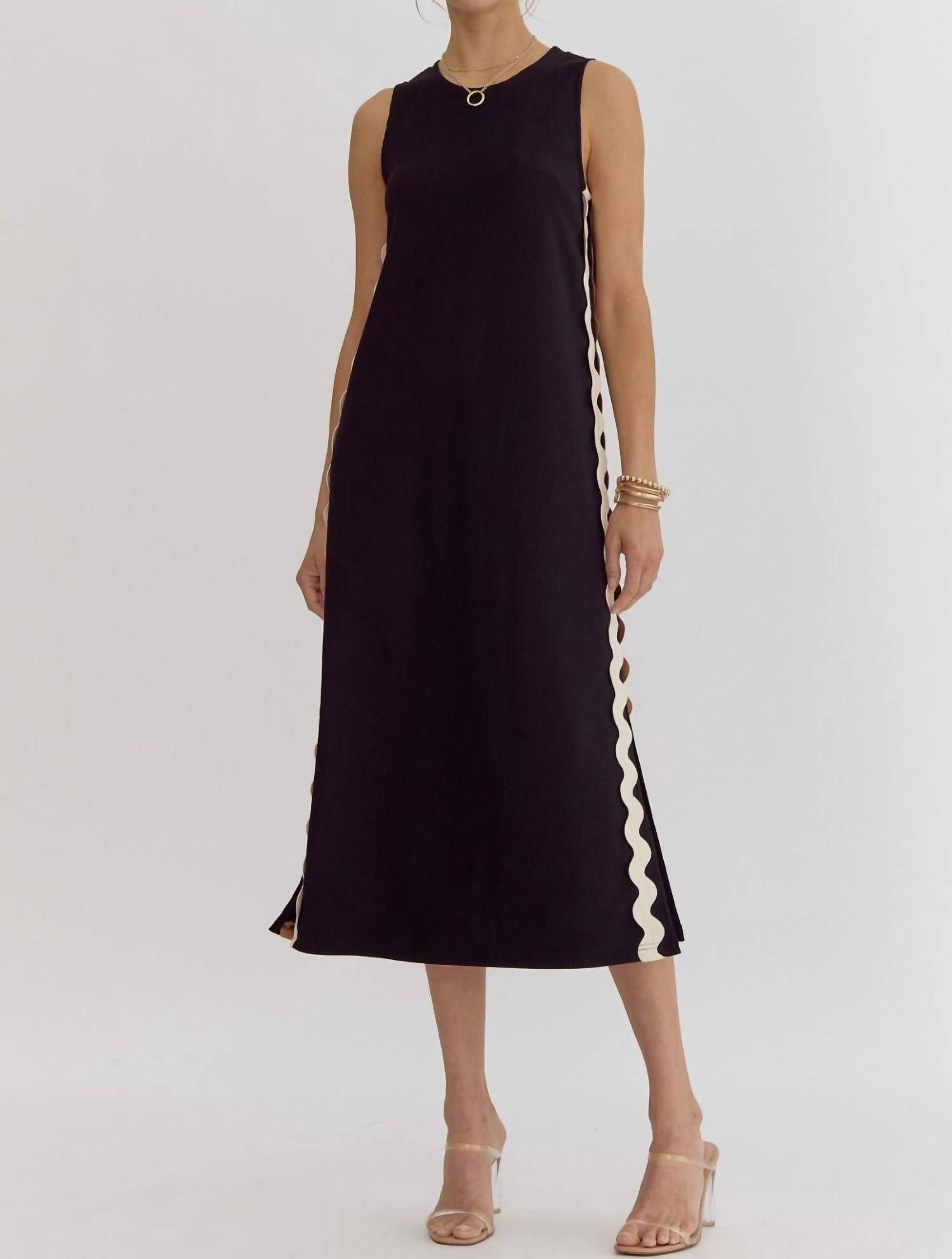 Entro - Missing You Midi Dress