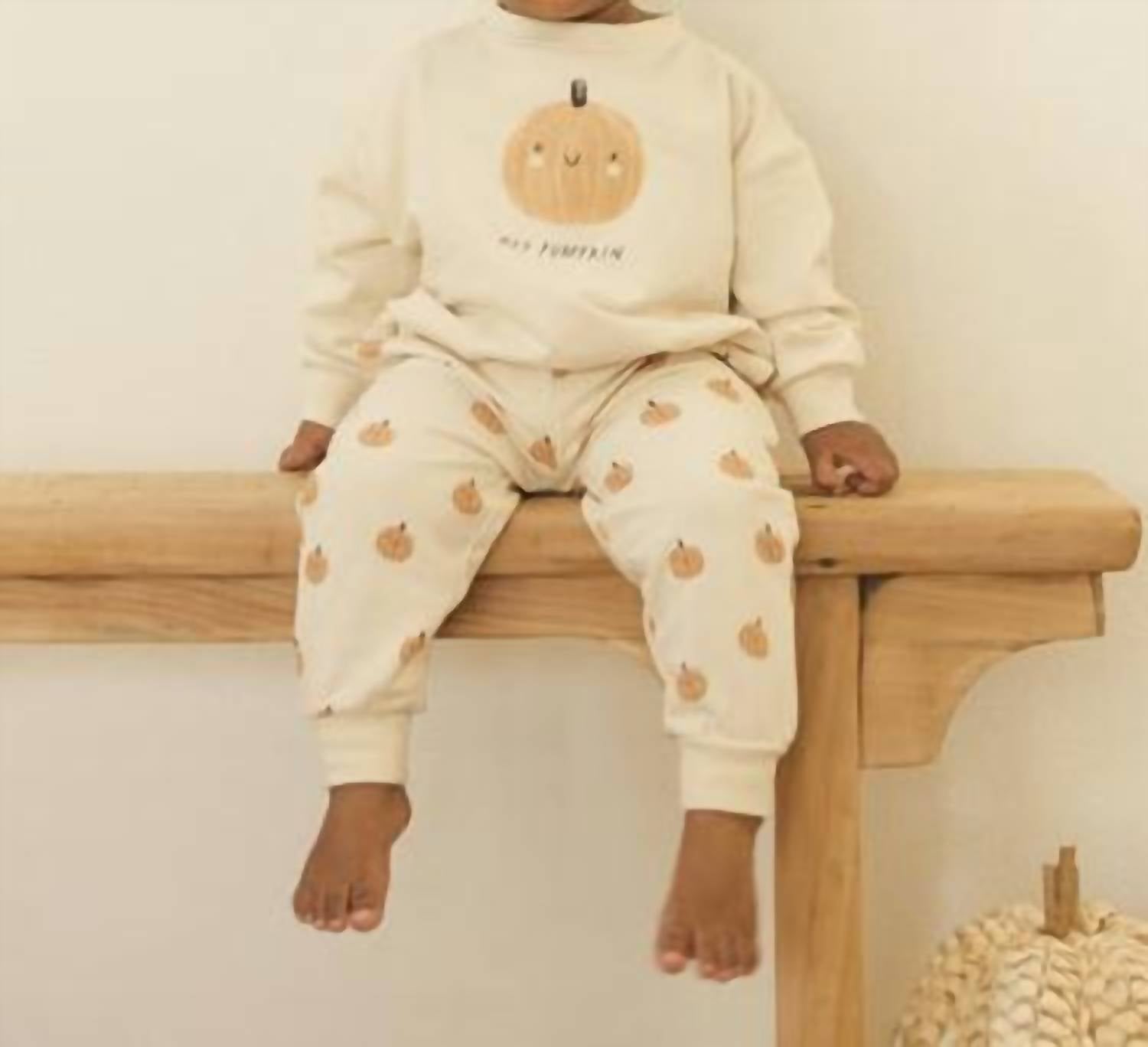 Quincy Mae Relaxed Fleece Sweatshirt Set in pumpkin - item