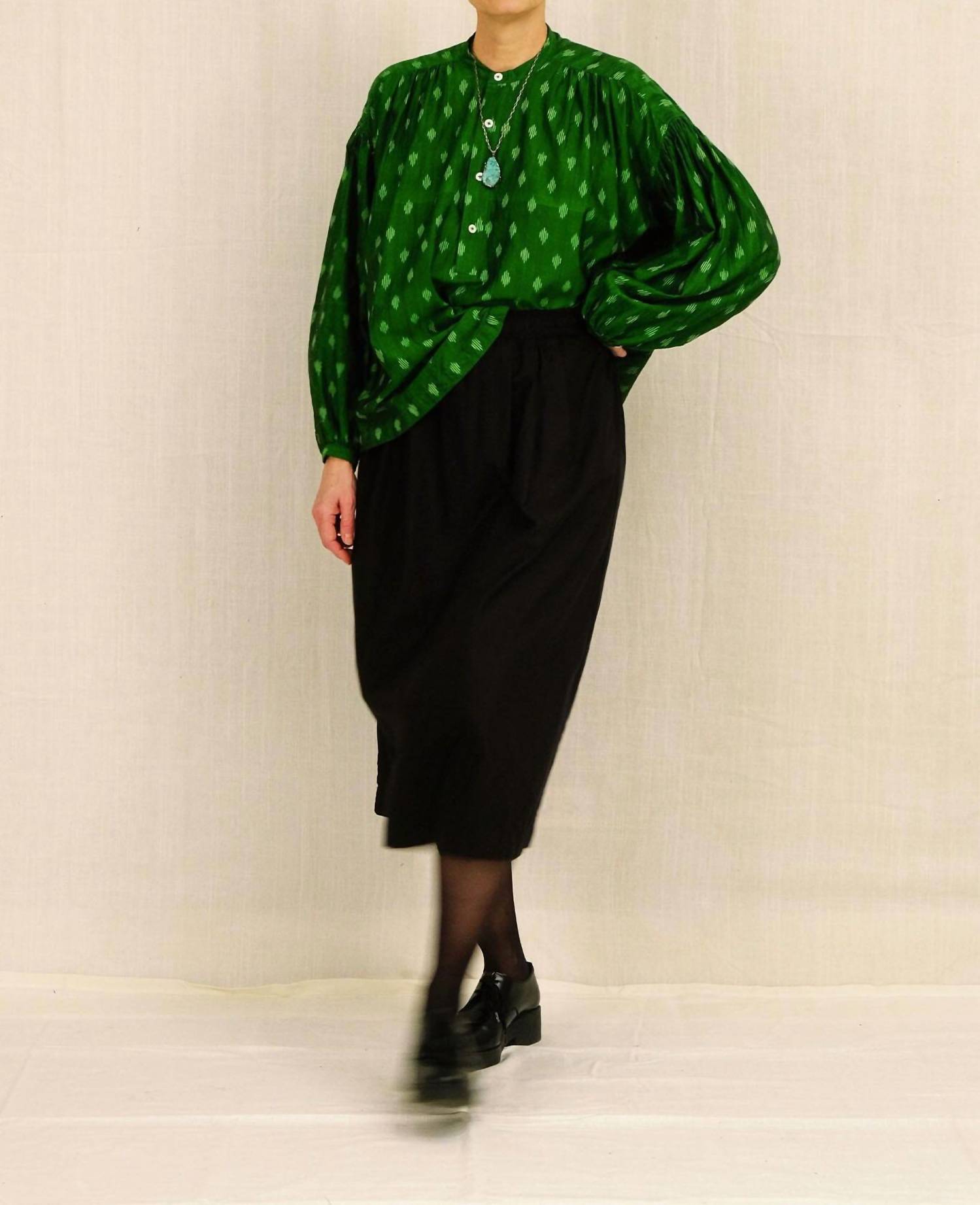 Uqnatu - Demi Bell Pleated Midi Skirt