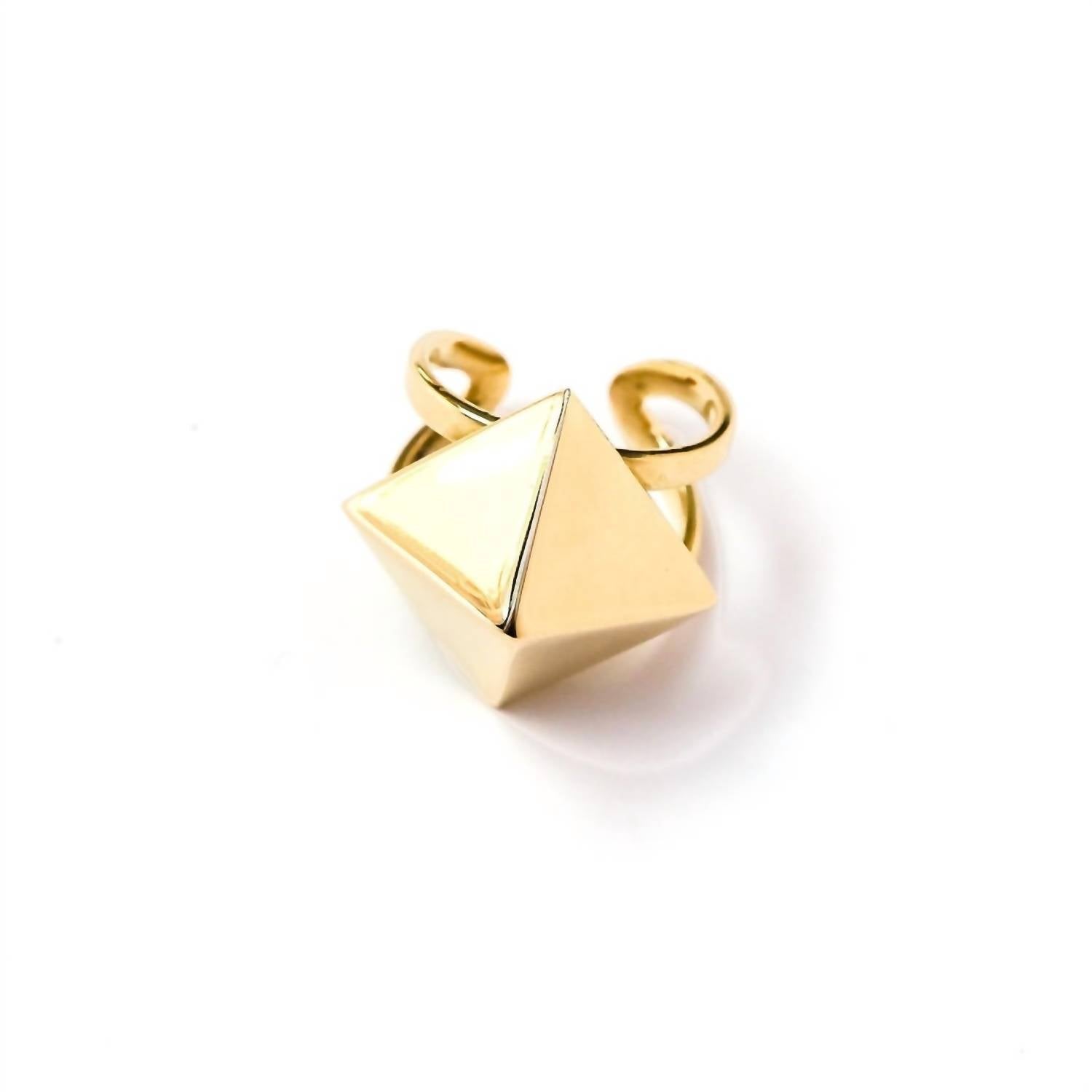 Avenue Chic - Women's Pyramis Ring