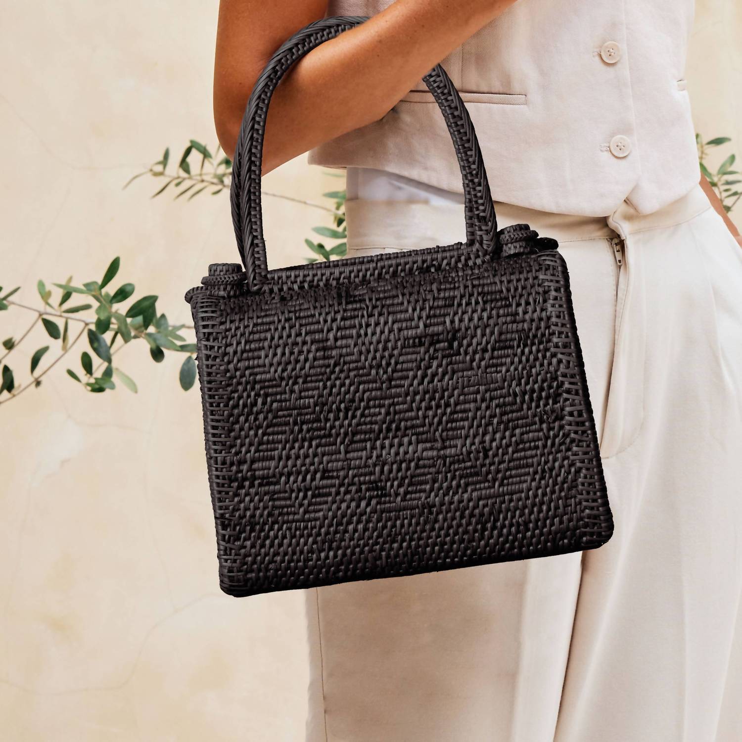 The Winding Road - Women's Ata Vine Handbag
