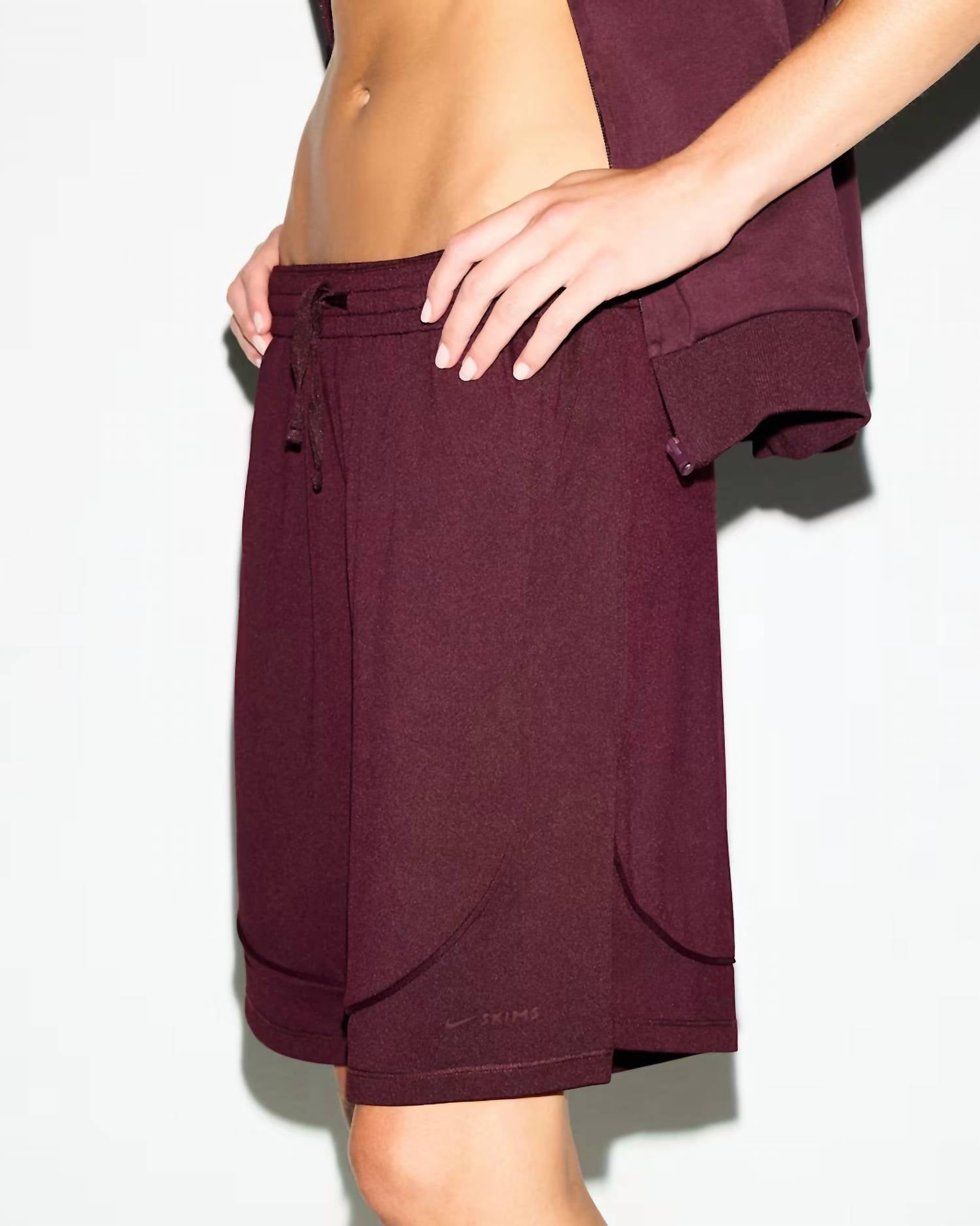 Nikeskims - Airy Relaxed Short