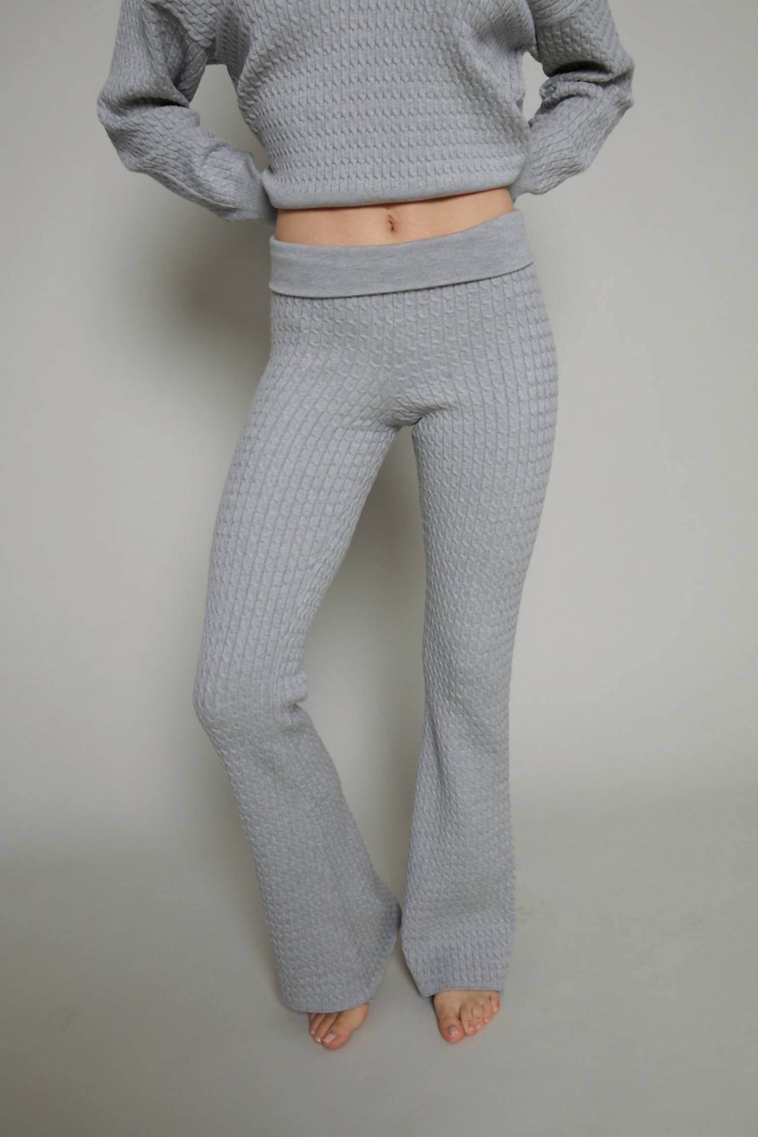 Sister Bloom - Chloe Cable Knit Flared Leggings